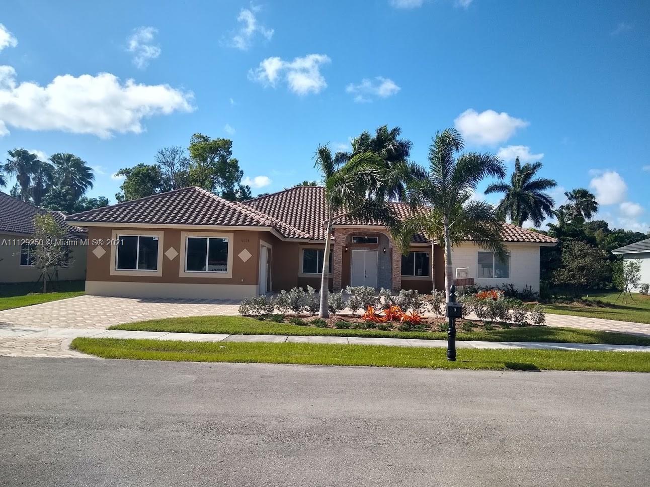 DAVIE GARDEN ESTATES - Residential Lease