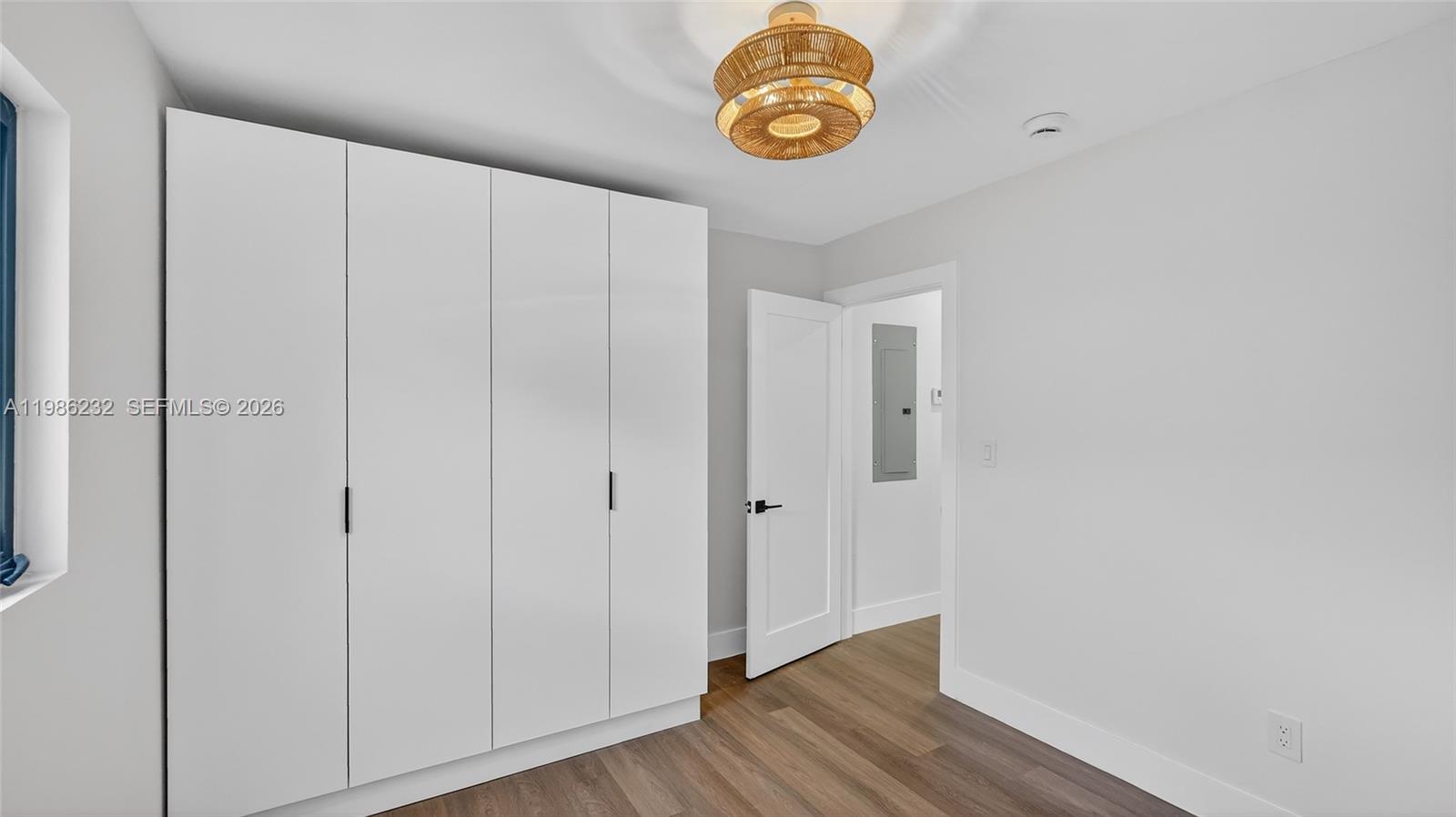 CORAL NOOK - Residential