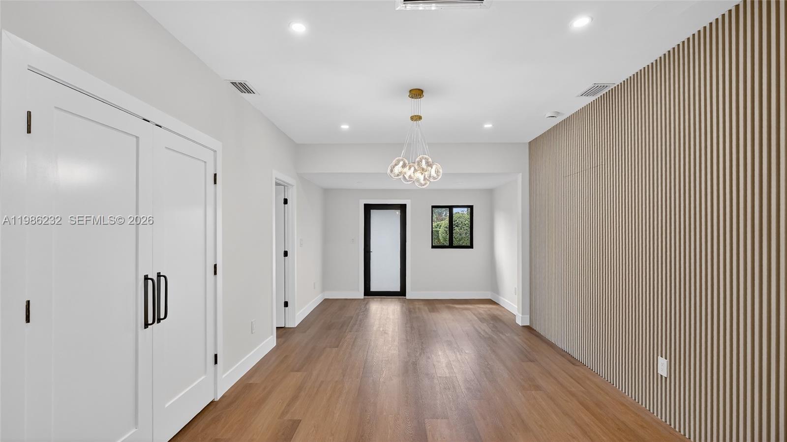 CORAL NOOK - Residential