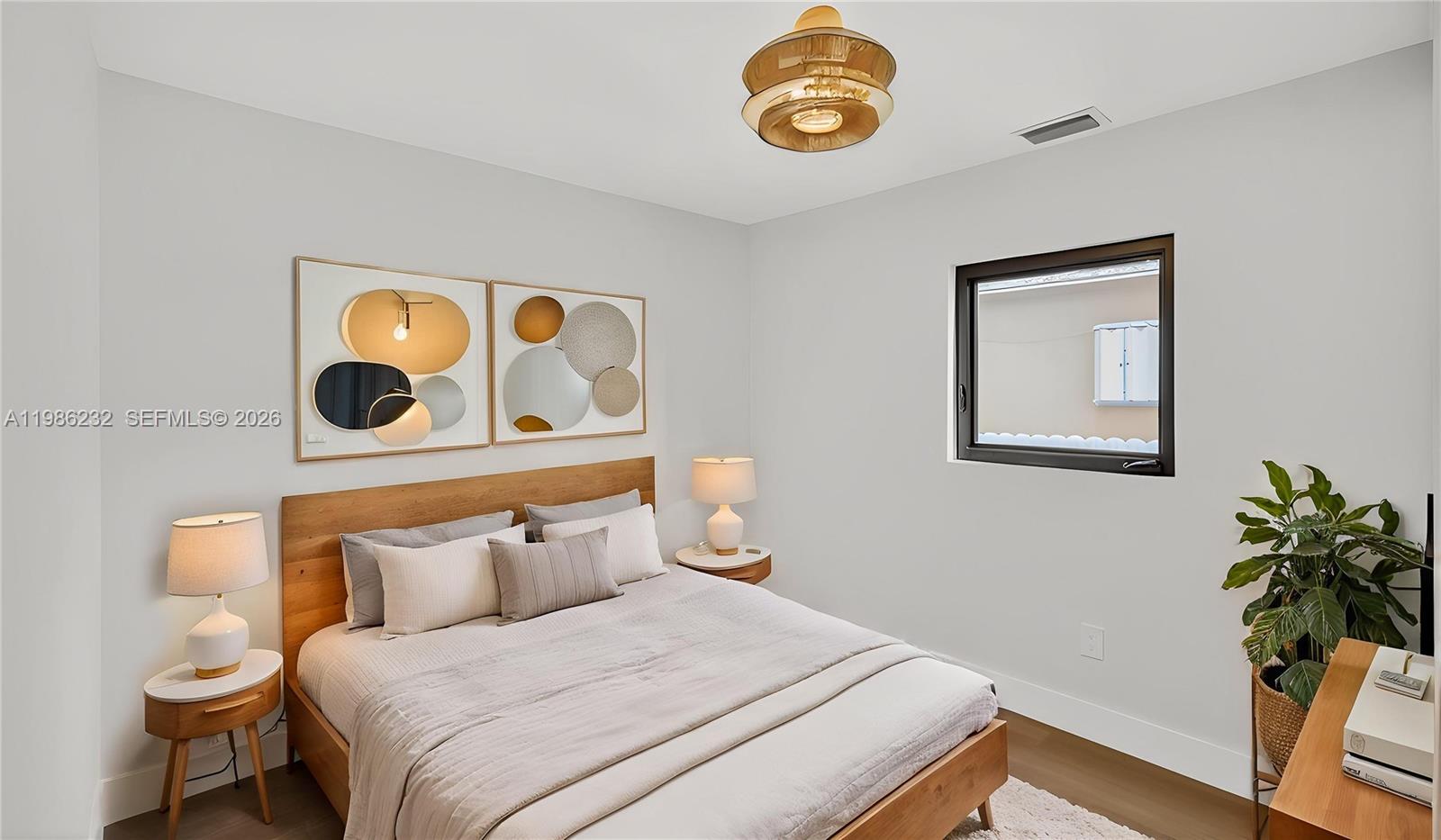 CORAL NOOK - Residential