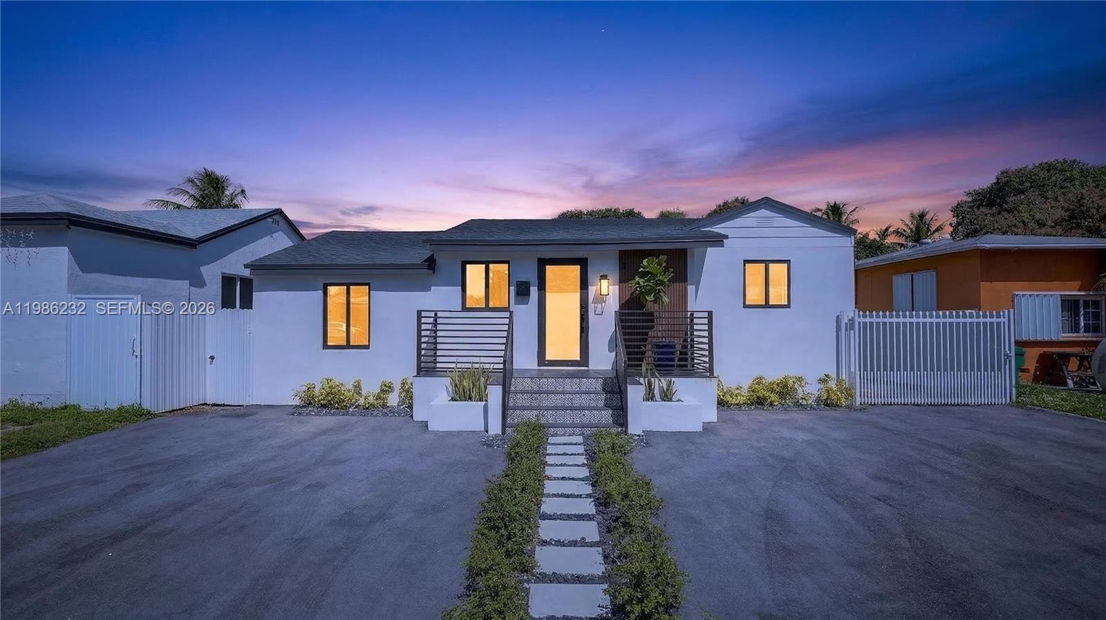 CORAL NOOK - Residential