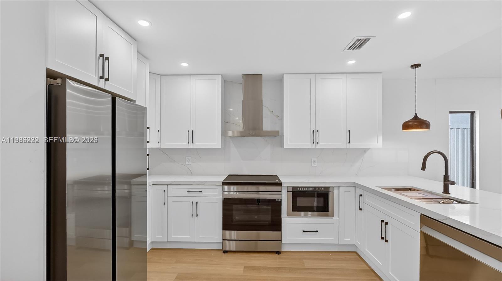 CORAL NOOK - Residential