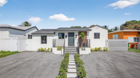 3135 SW 7th St Miami FL 33135