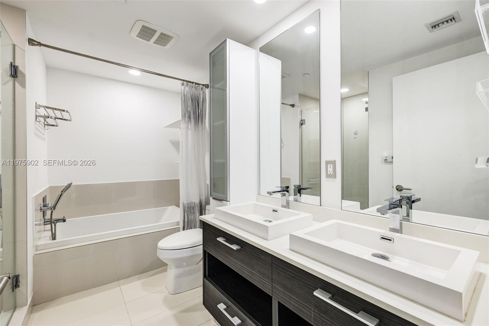 BRICKELL HEIGHTS EAST CON - Residential Lease