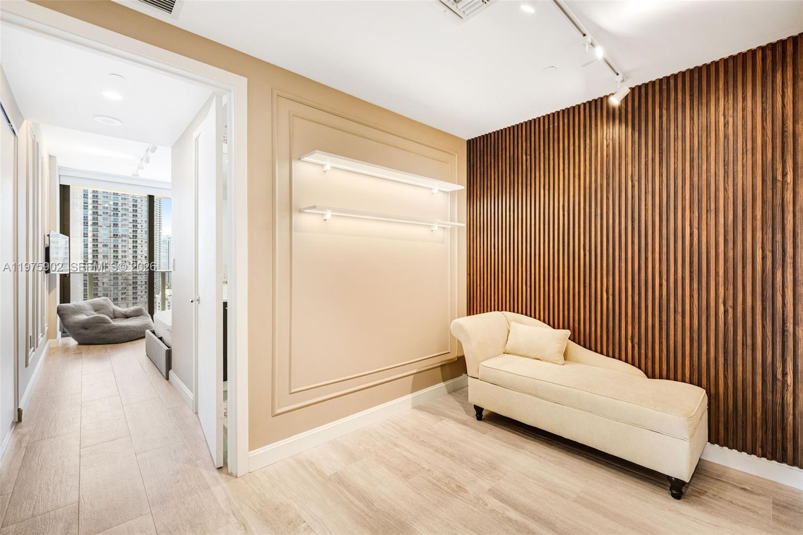 BRICKELL HEIGHTS EAST CON - Residential Lease