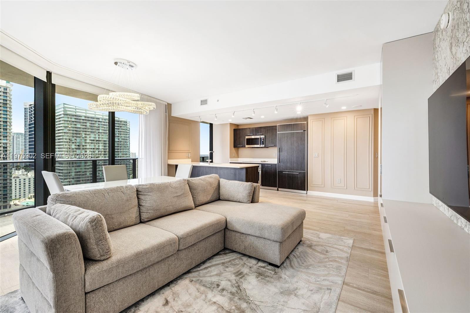 BRICKELL HEIGHTS EAST CON - Residential Lease