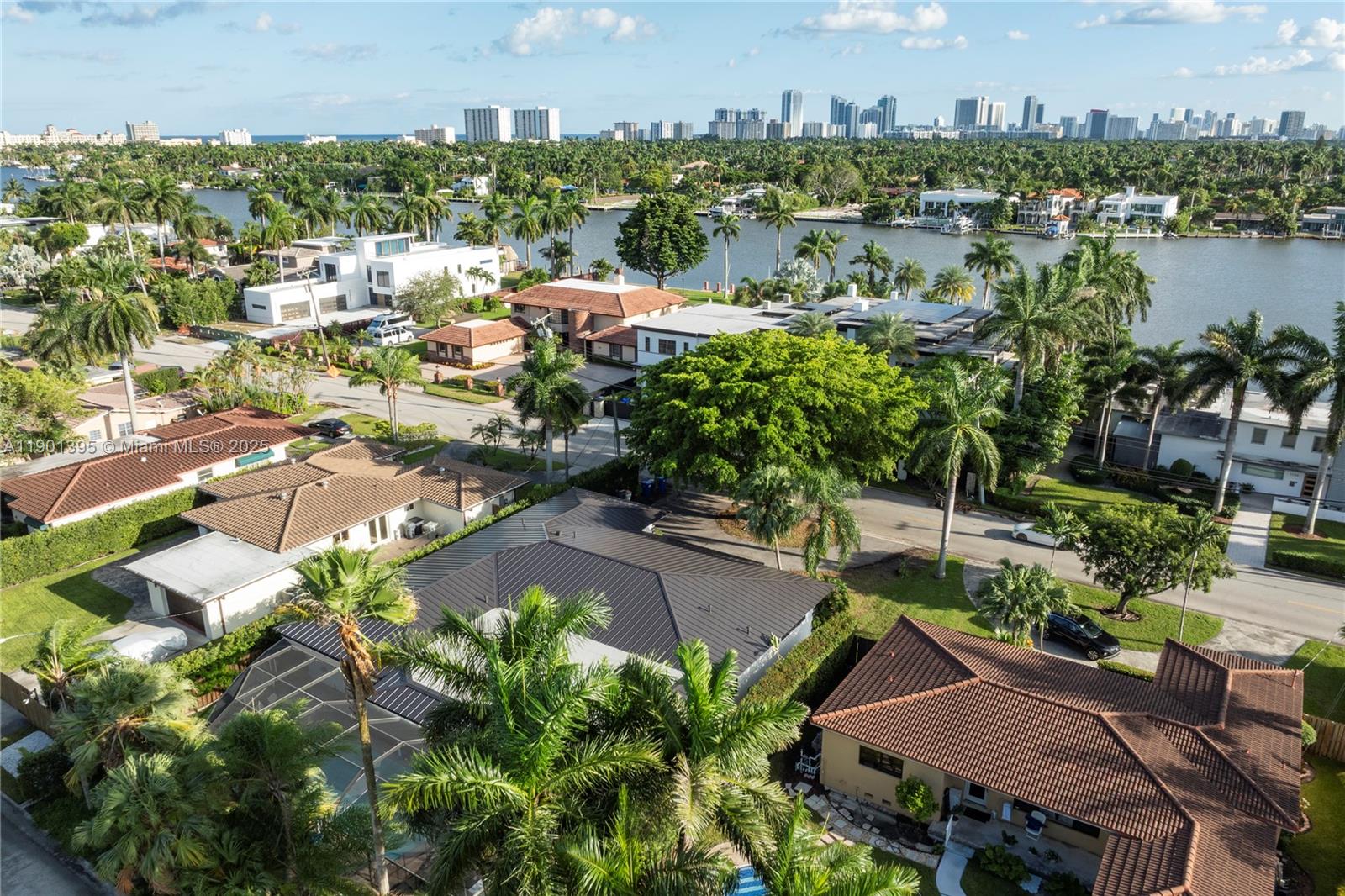 HOLLYWOOD LAKES SECTION - Residential Lease