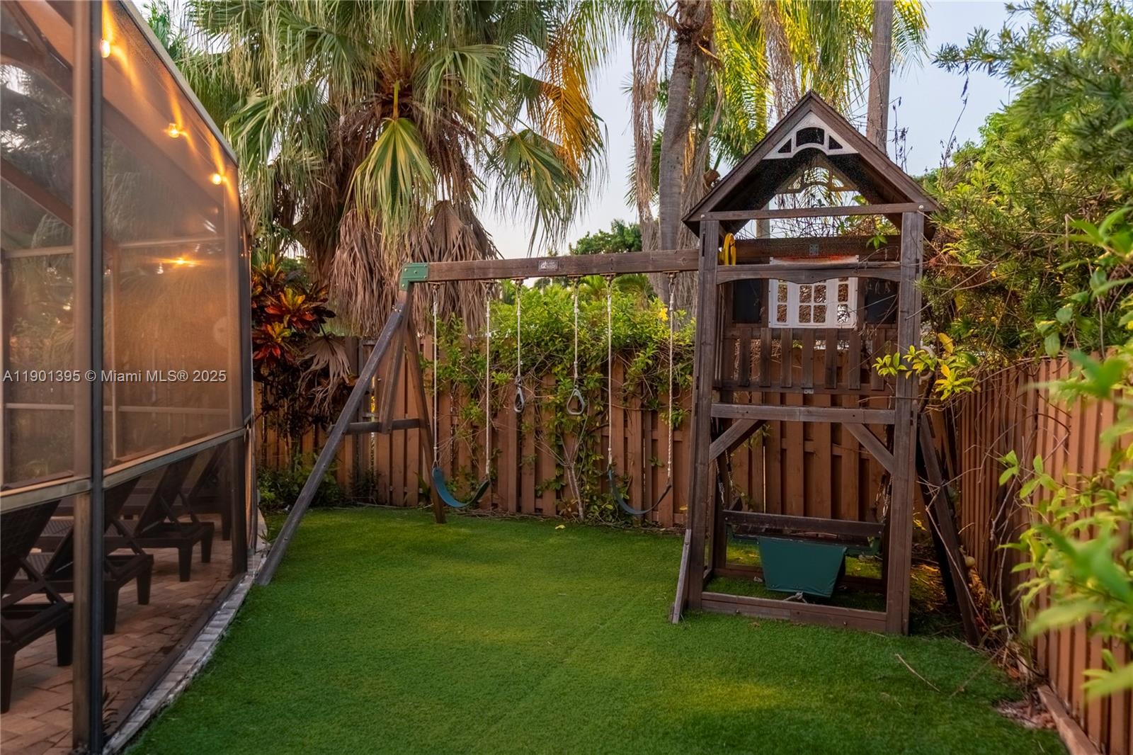 HOLLYWOOD LAKES SECTION - Residential Lease