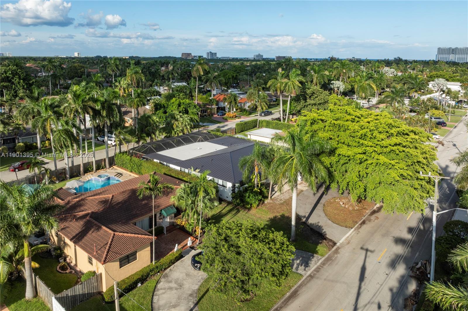 HOLLYWOOD LAKES SECTION - Residential Lease