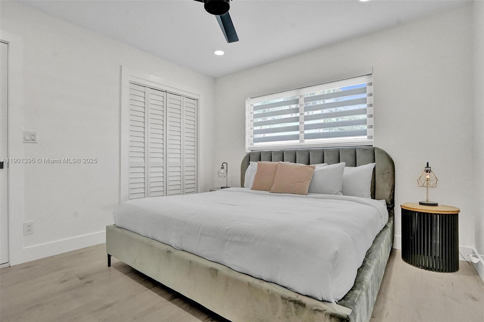 HOLLYWOOD LAKES SECTION - Residential Lease