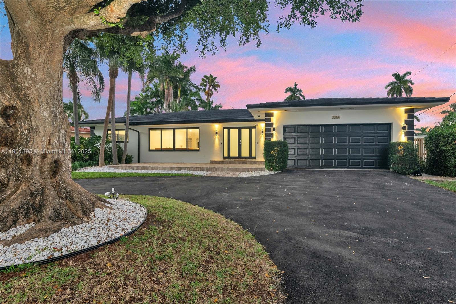 HOLLYWOOD LAKES SECTION - Residential Lease