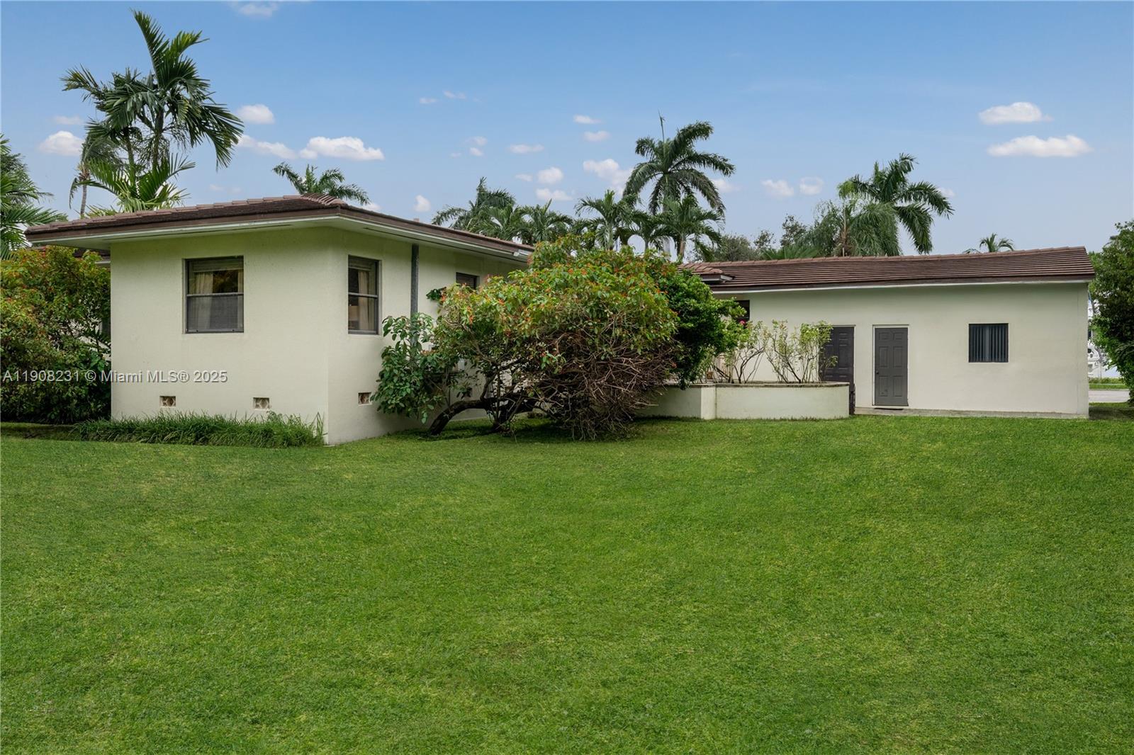 BAL HARBOUR RESIDENTIAL S - Residential