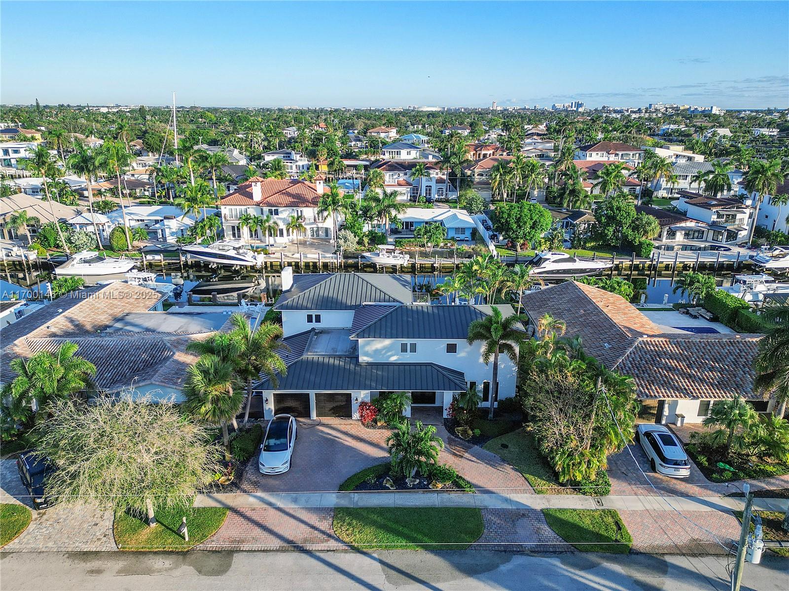 CORAL KEY VILLAS 6TH SEC - Residential