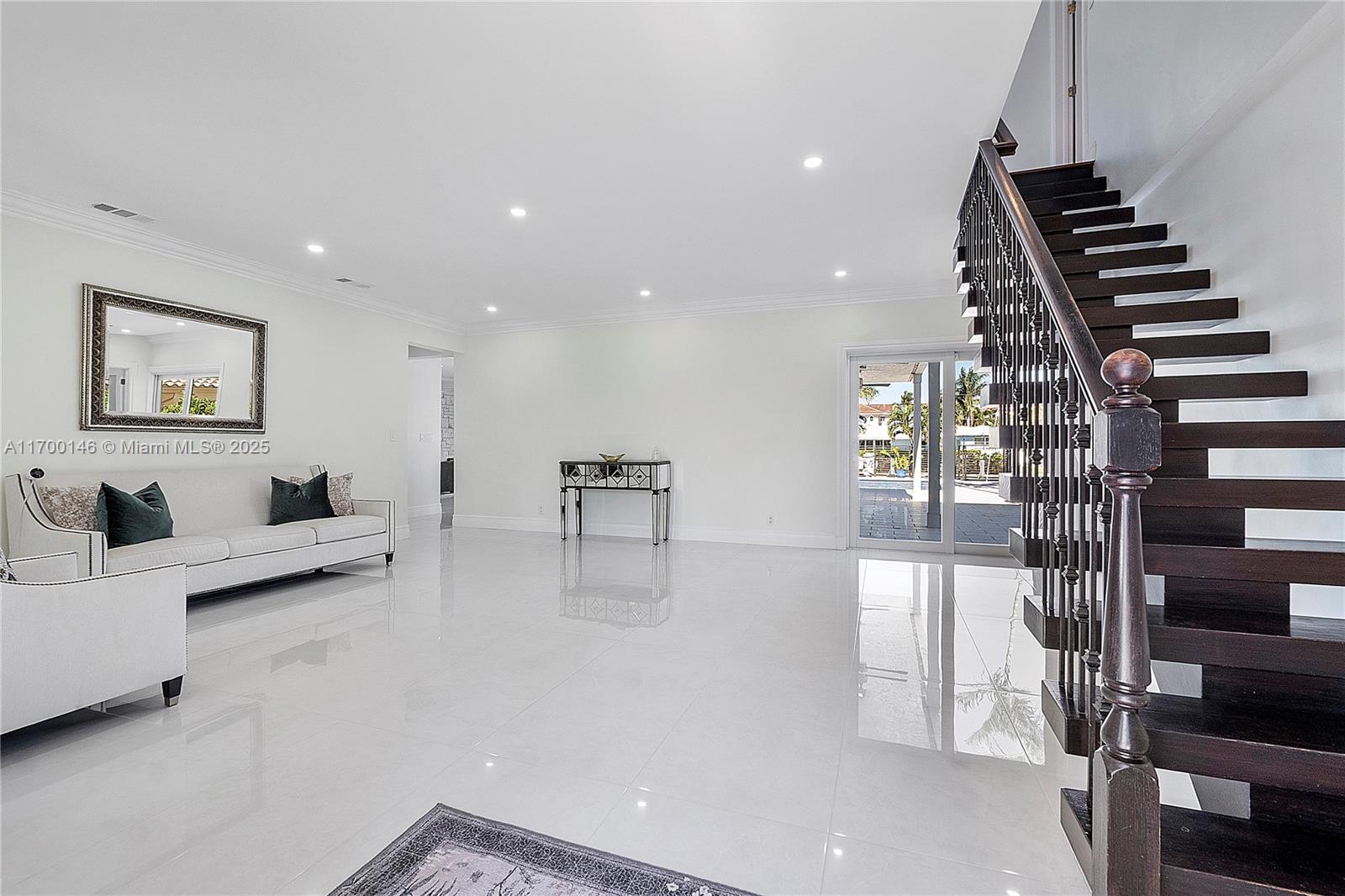 CORAL KEY VILLAS 6TH SEC - Residential