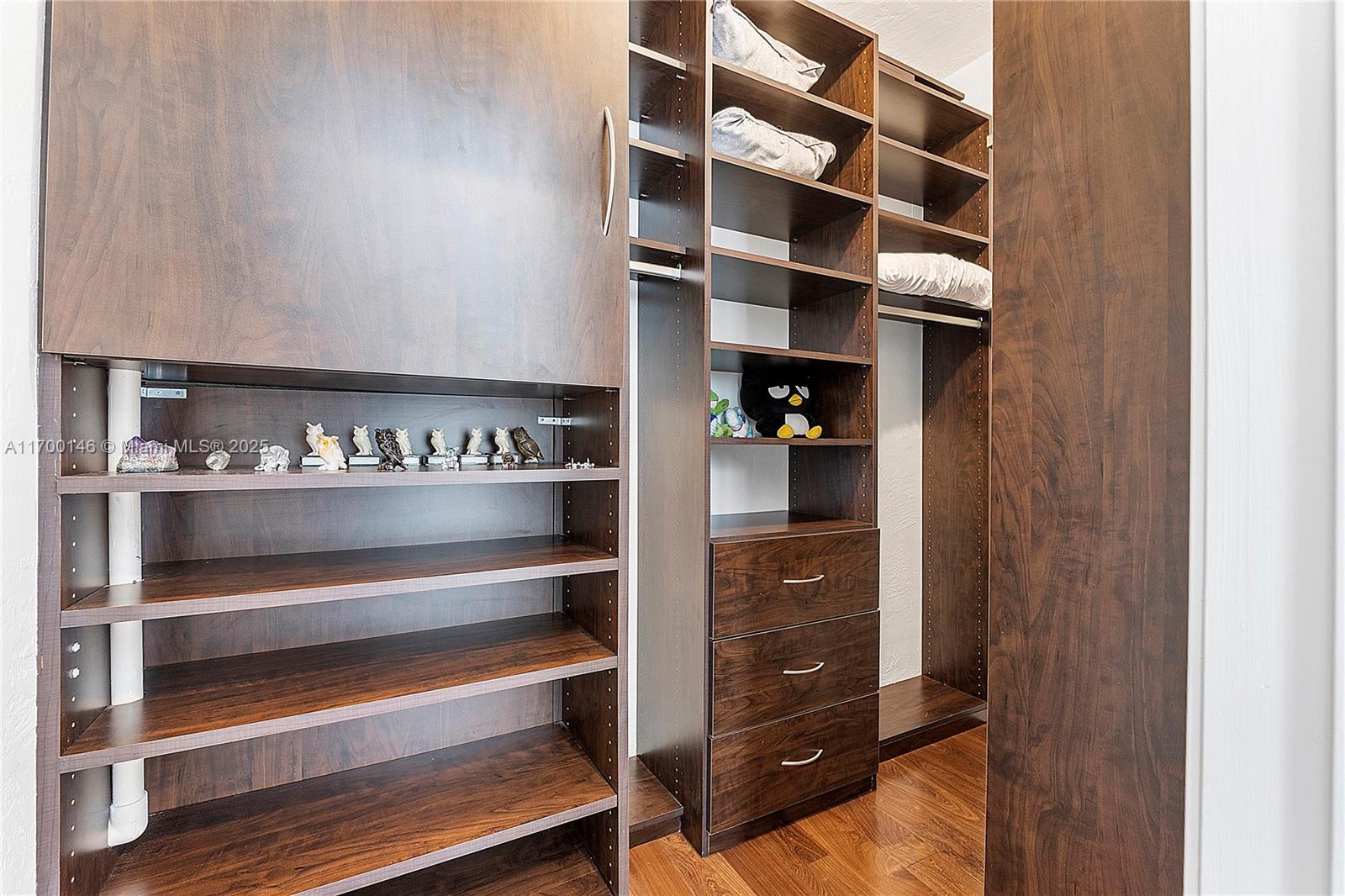 CORAL KEY VILLAS 6TH SEC - Residential