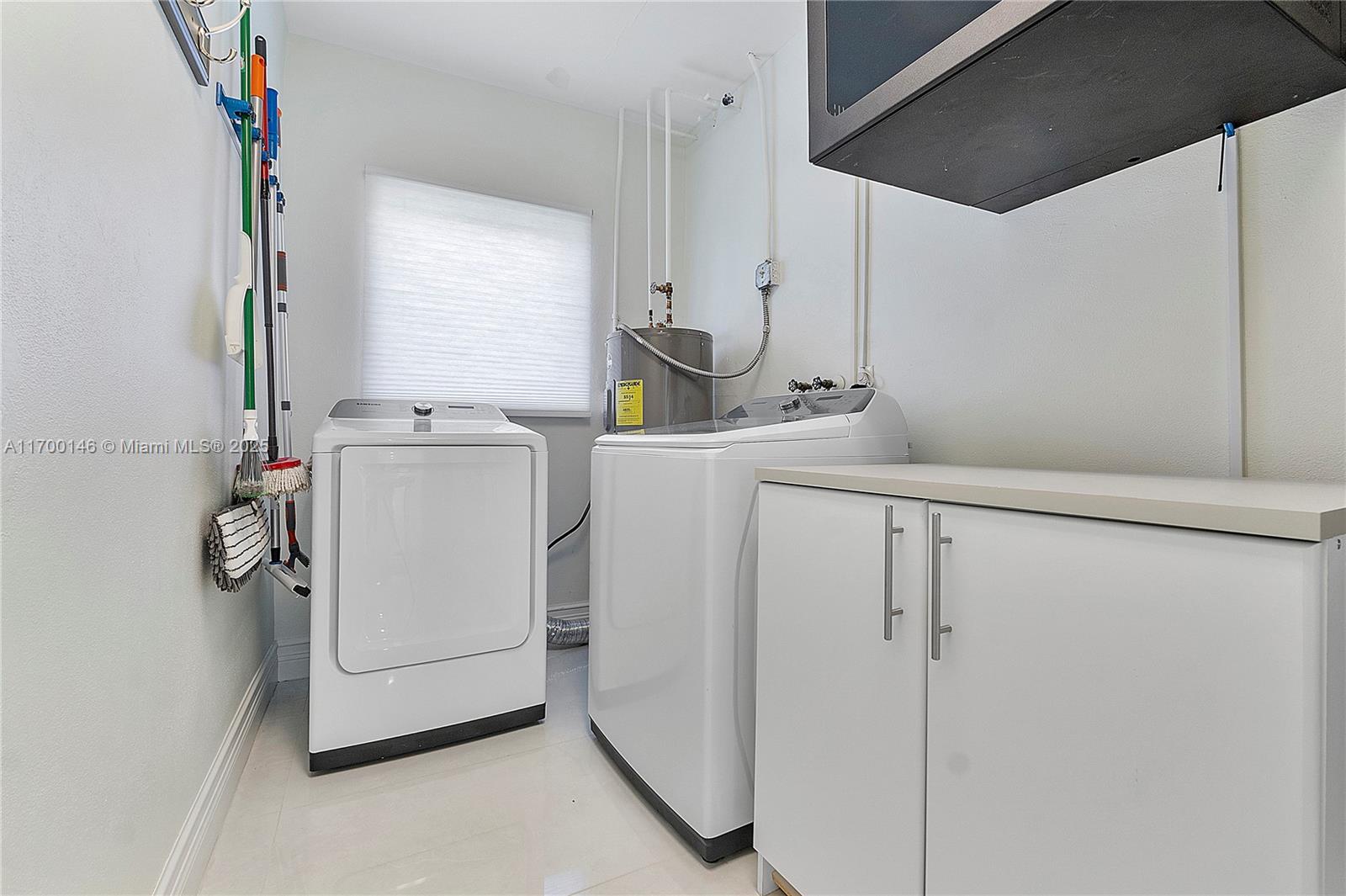 CORAL KEY VILLAS 6TH SEC - Residential