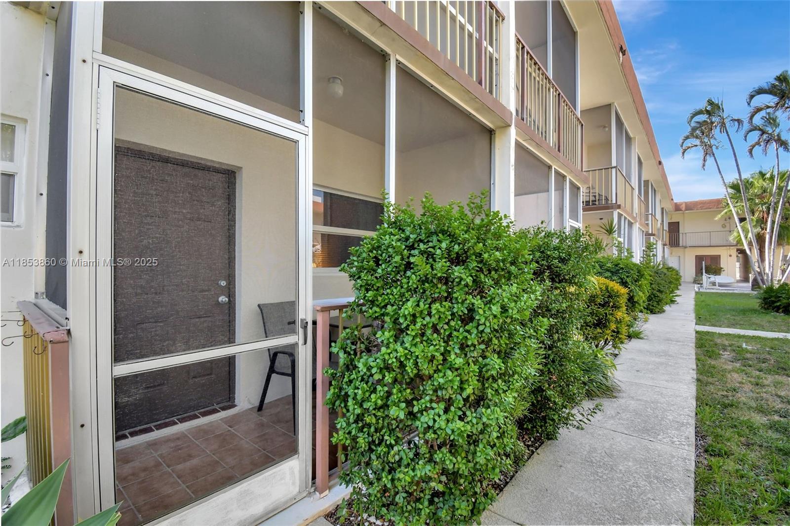 STAR PARADISE CONDO - Residential