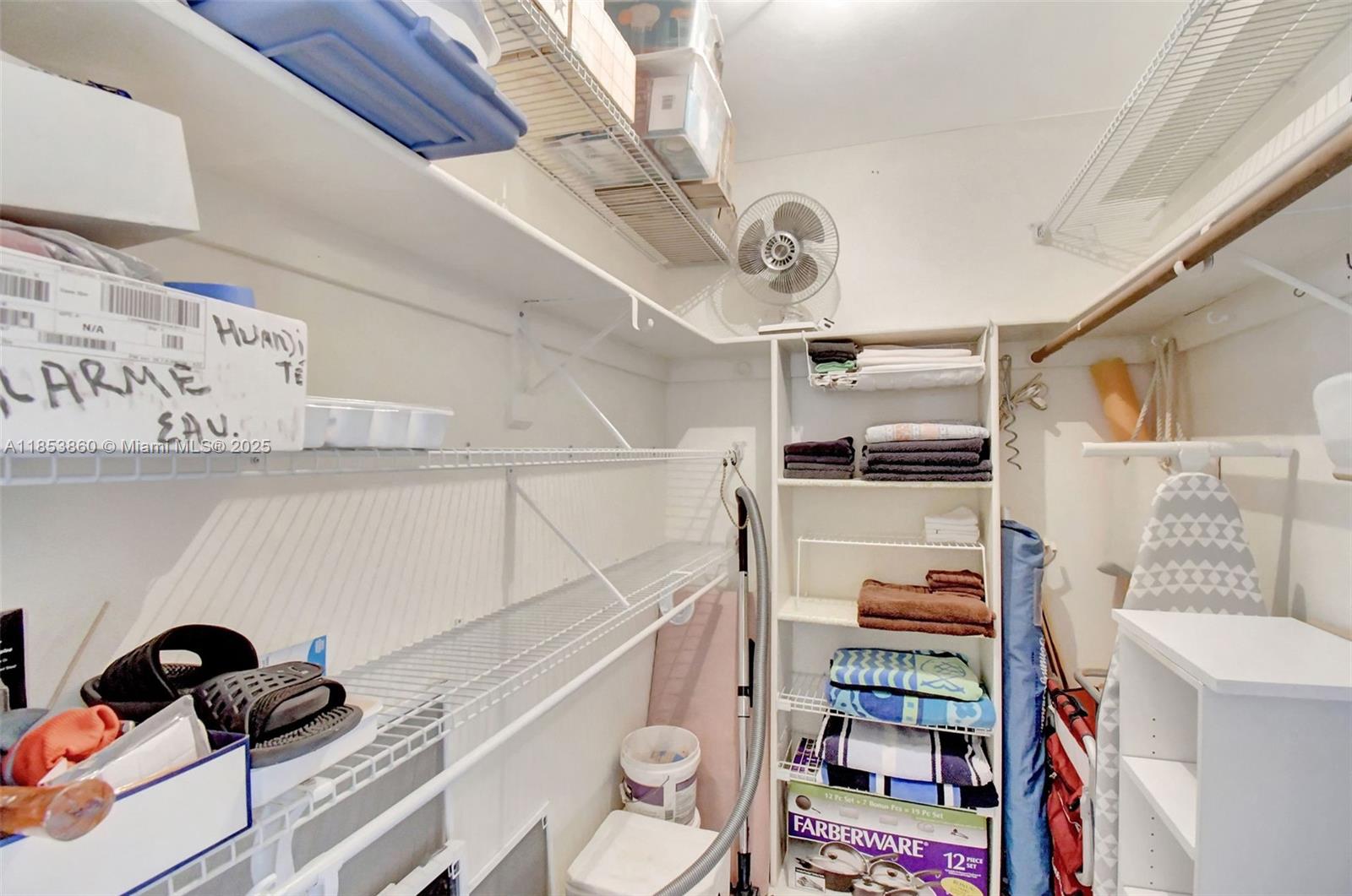 STAR PARADISE CONDO - Residential