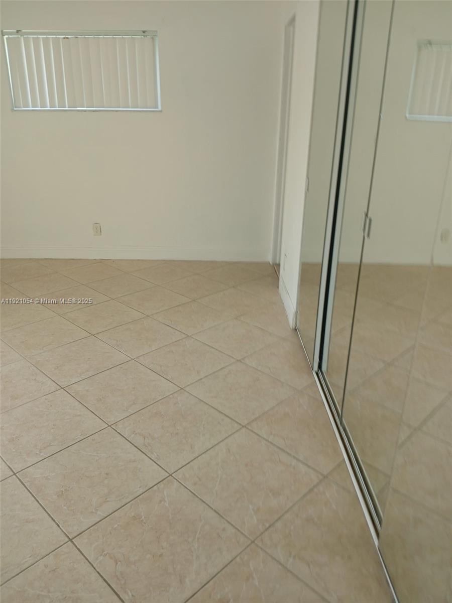 LAKEWOOD ON THE GREEN SEC - Residential Lease