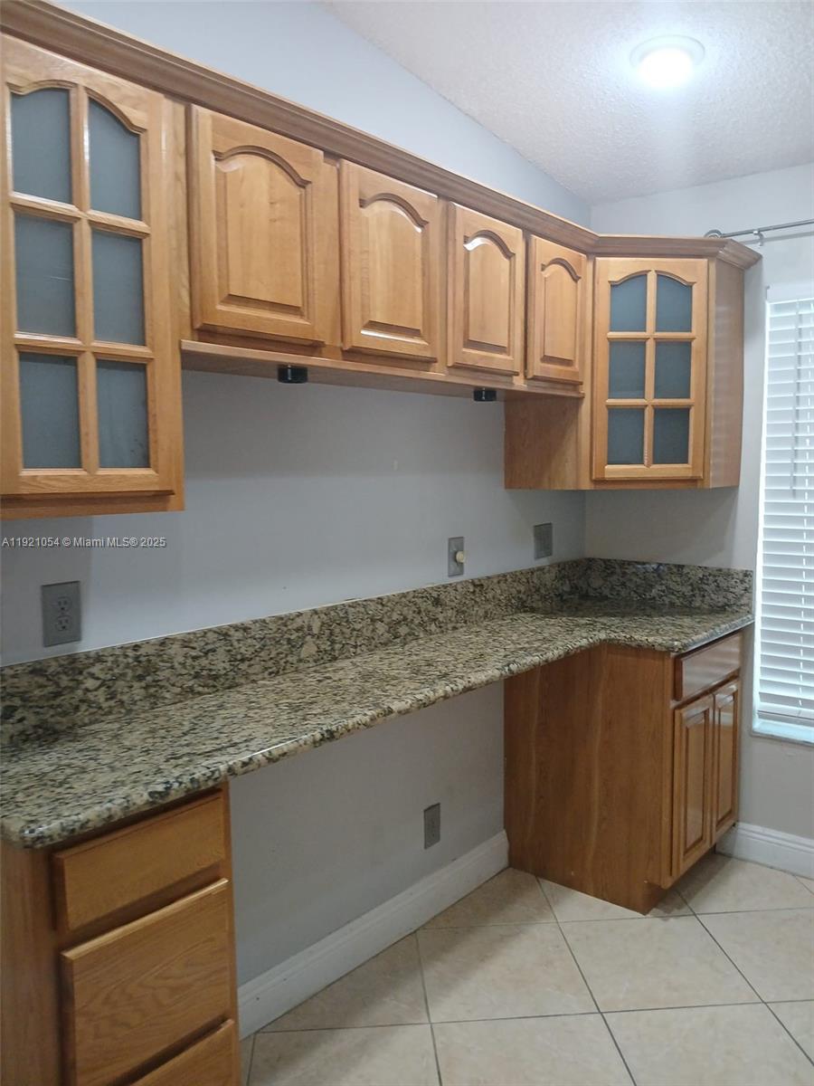 LAKEWOOD ON THE GREEN SEC - Residential Lease