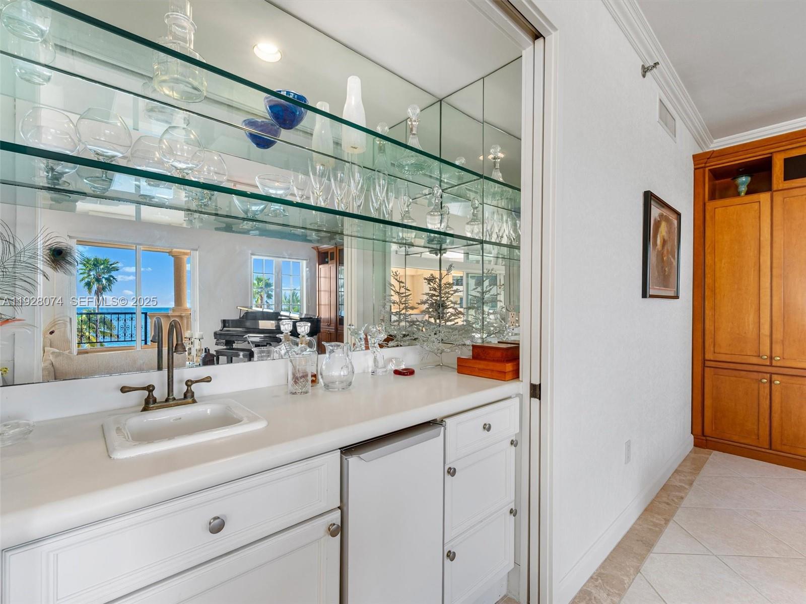 OCEANSIDE @ FISHER ISL CO - Residential