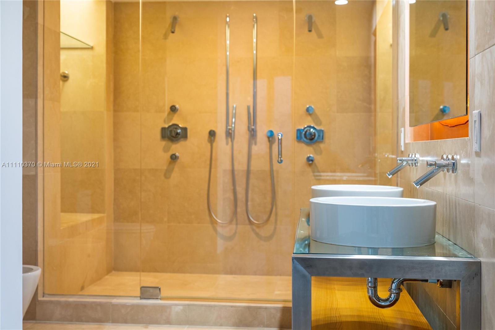 6000 INDIAN CREEK CONDO - Residential