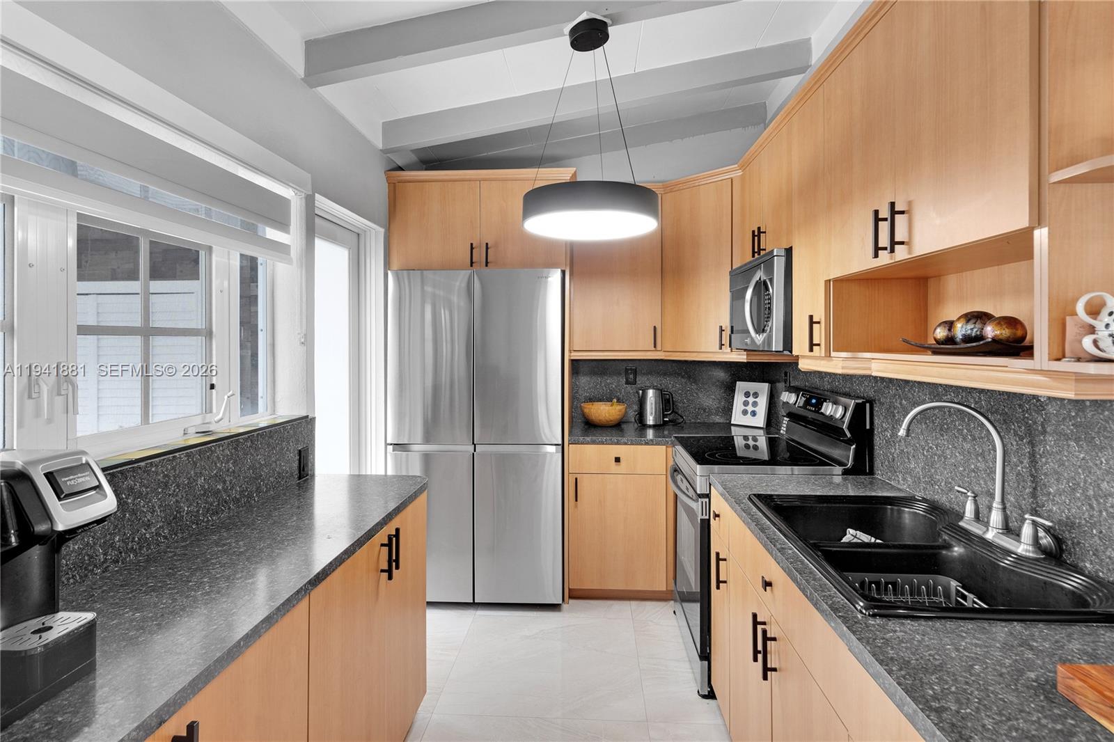 LAUDERDALE ISLES NO 2-BLK - Residential