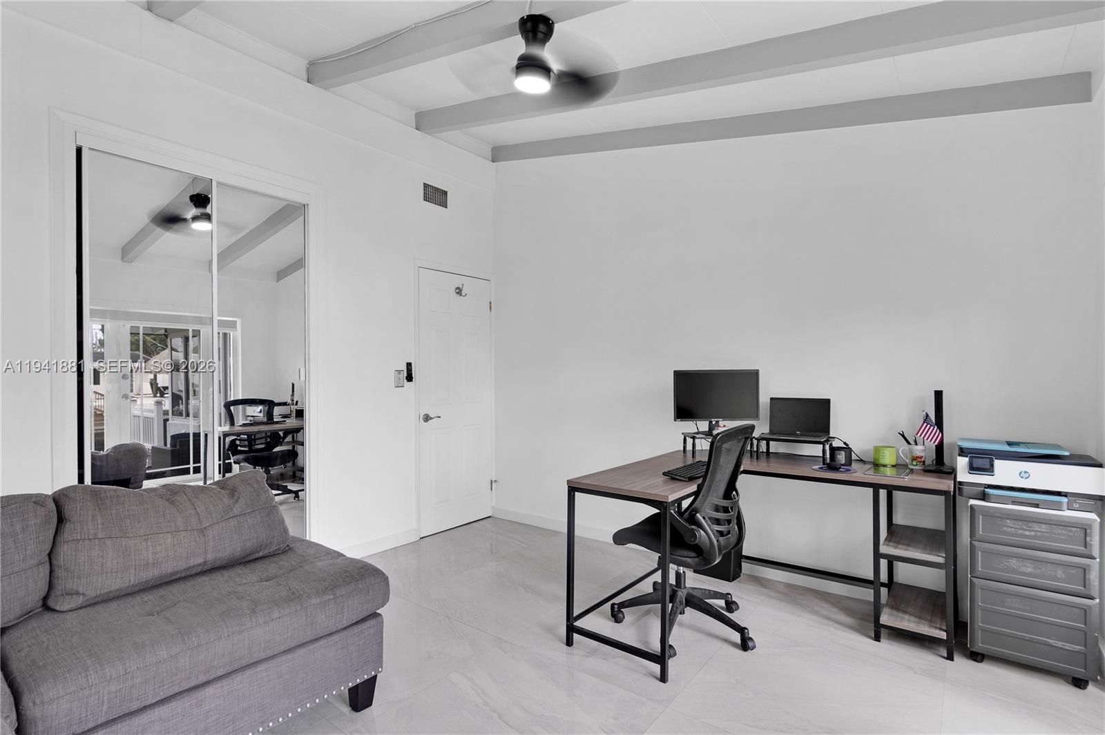 LAUDERDALE ISLES NO 2-BLK - Residential