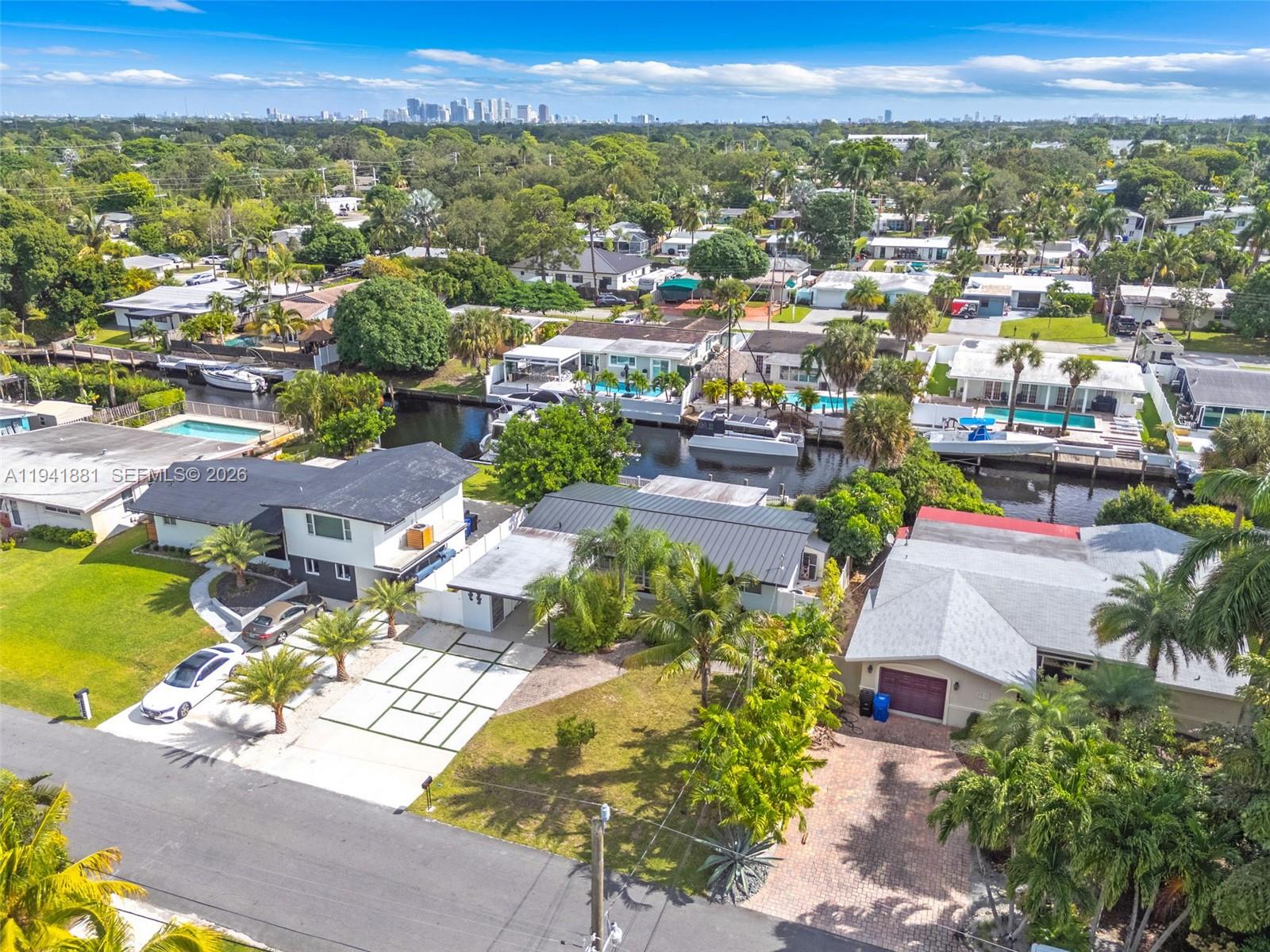 LAUDERDALE ISLES NO 2-BLK - Residential