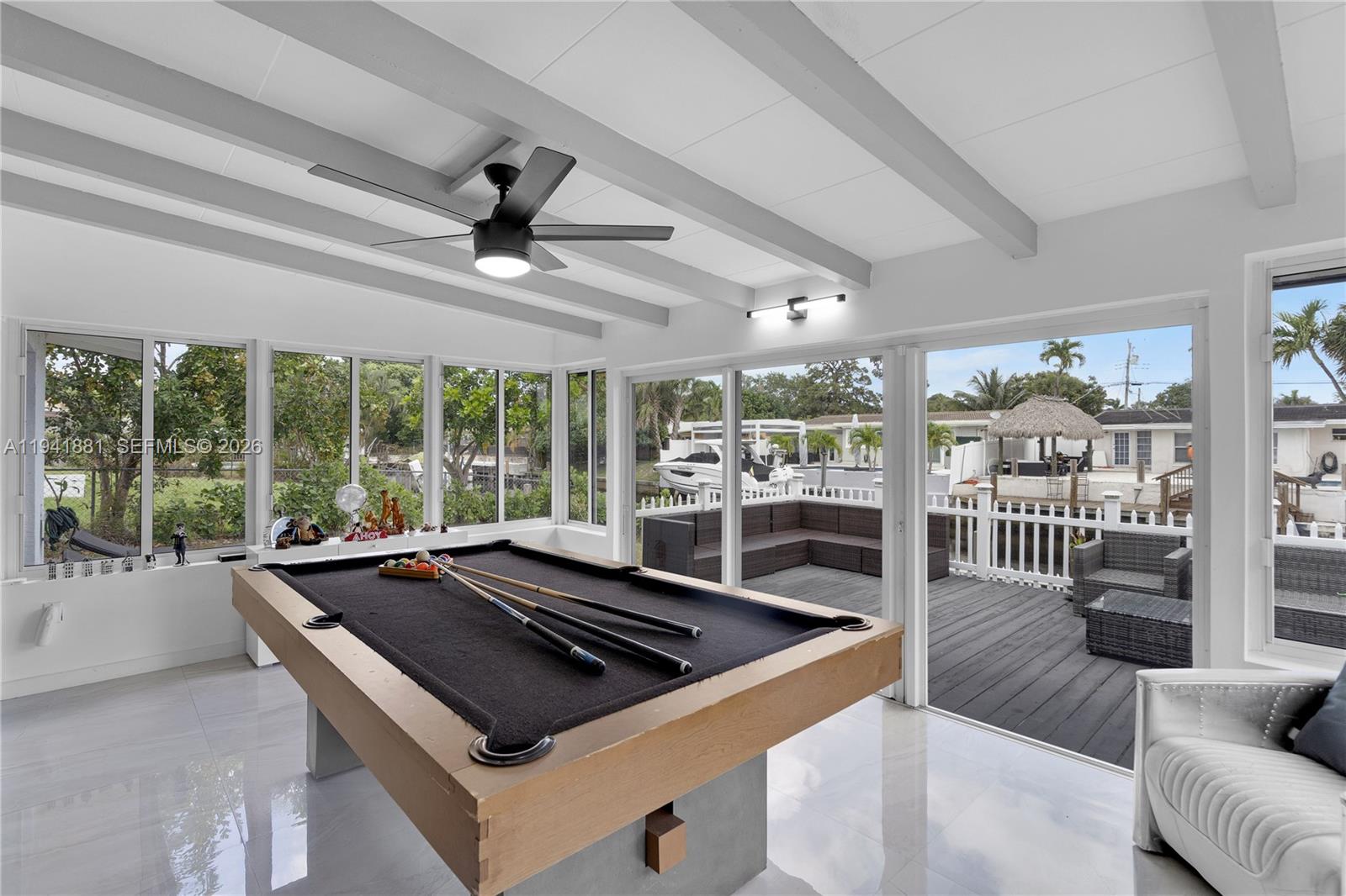 LAUDERDALE ISLES NO 2-BLK - Residential