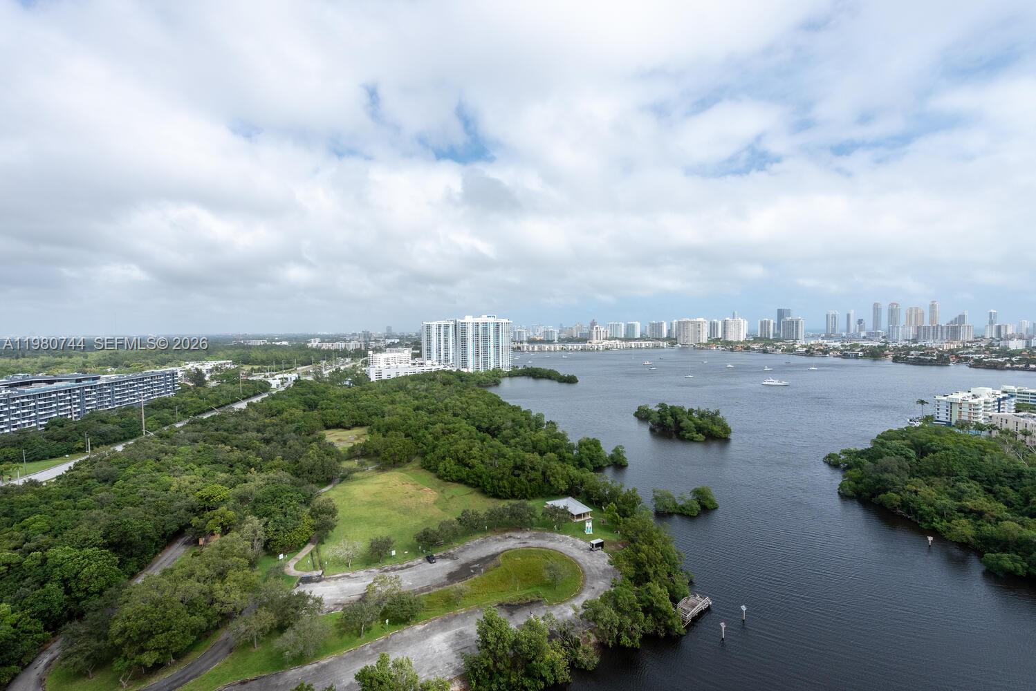 THE HARBOUR NORTH CONDO - Residential Lease