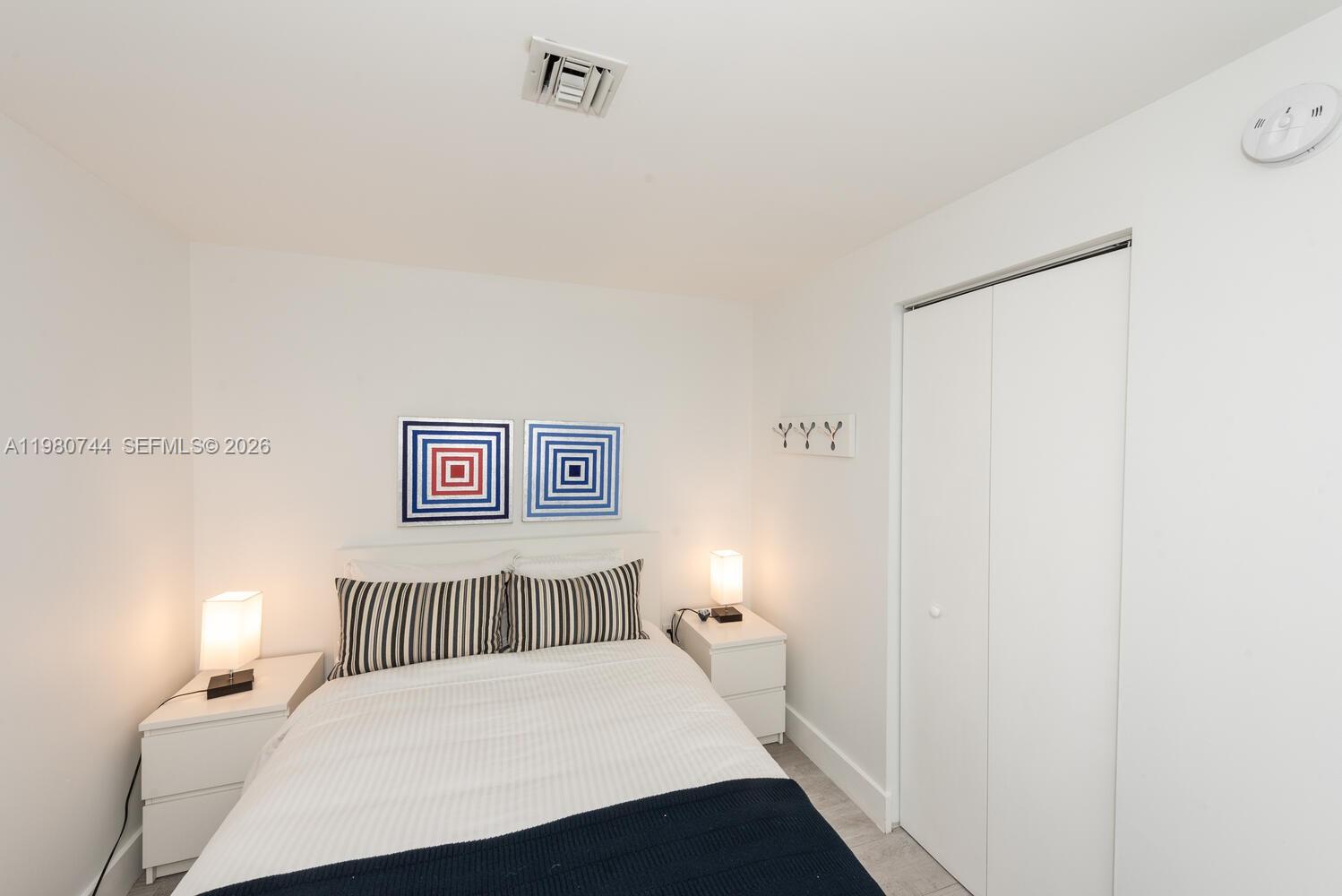 THE HARBOUR NORTH CONDO - Residential Lease