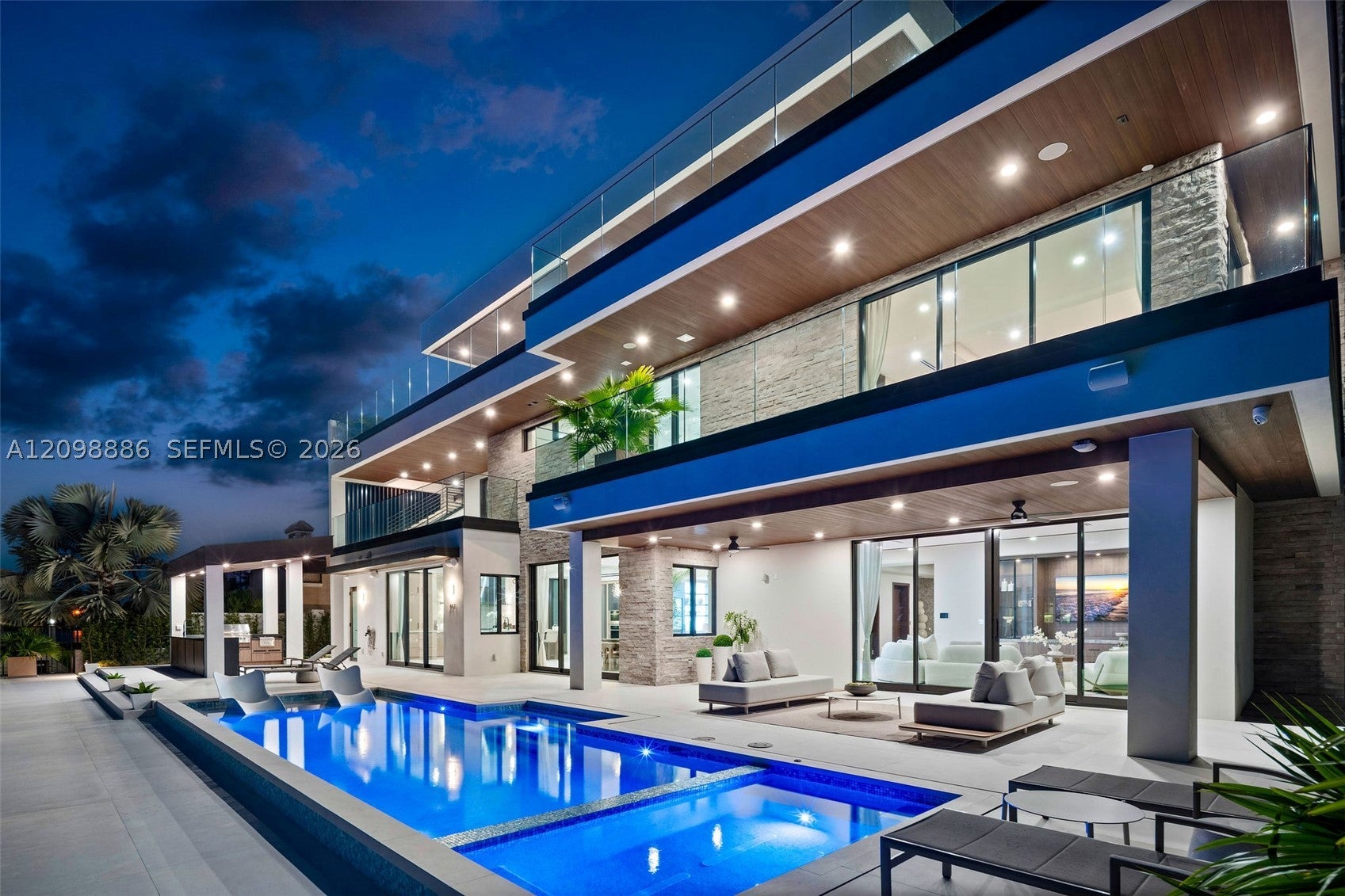 441 Isle Of Palms Dr