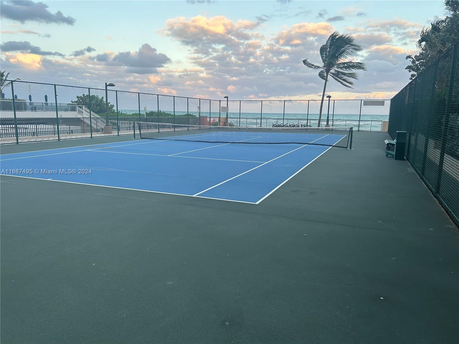 MALAGA TOWERS CONDO - Residential