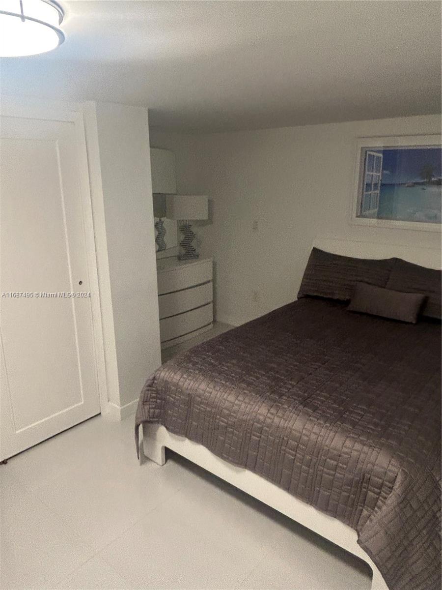 MALAGA TOWERS CONDO - Residential