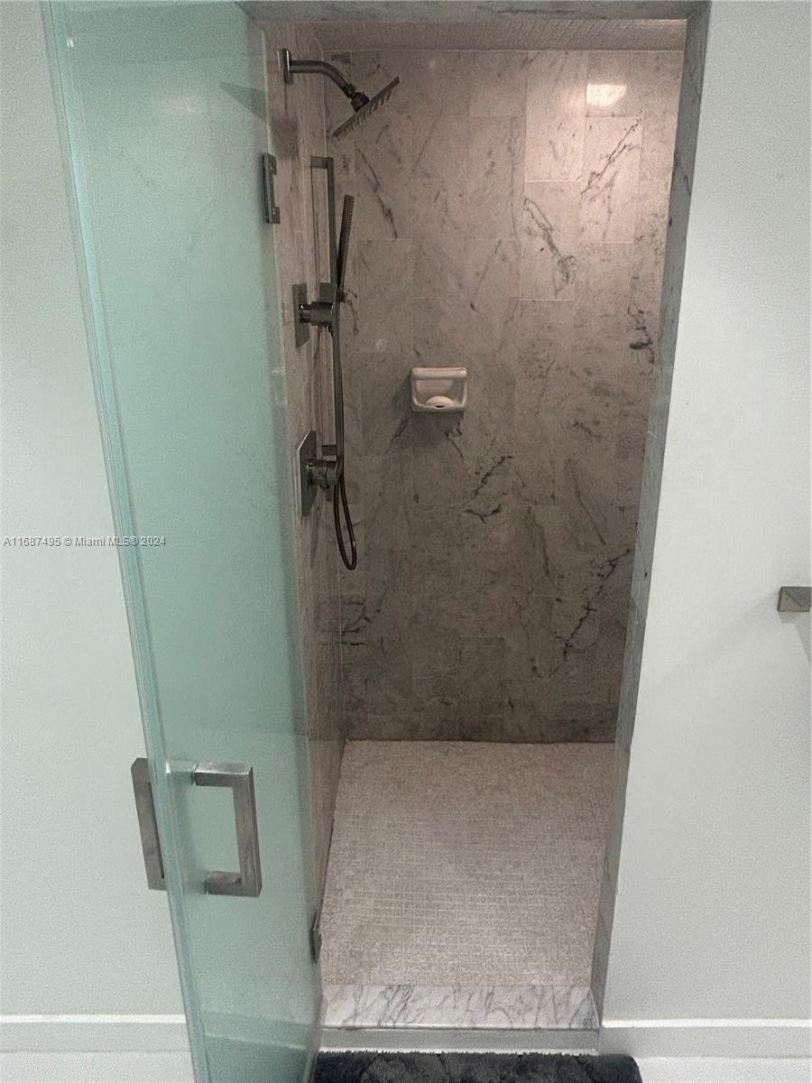 MALAGA TOWERS CONDO - Residential