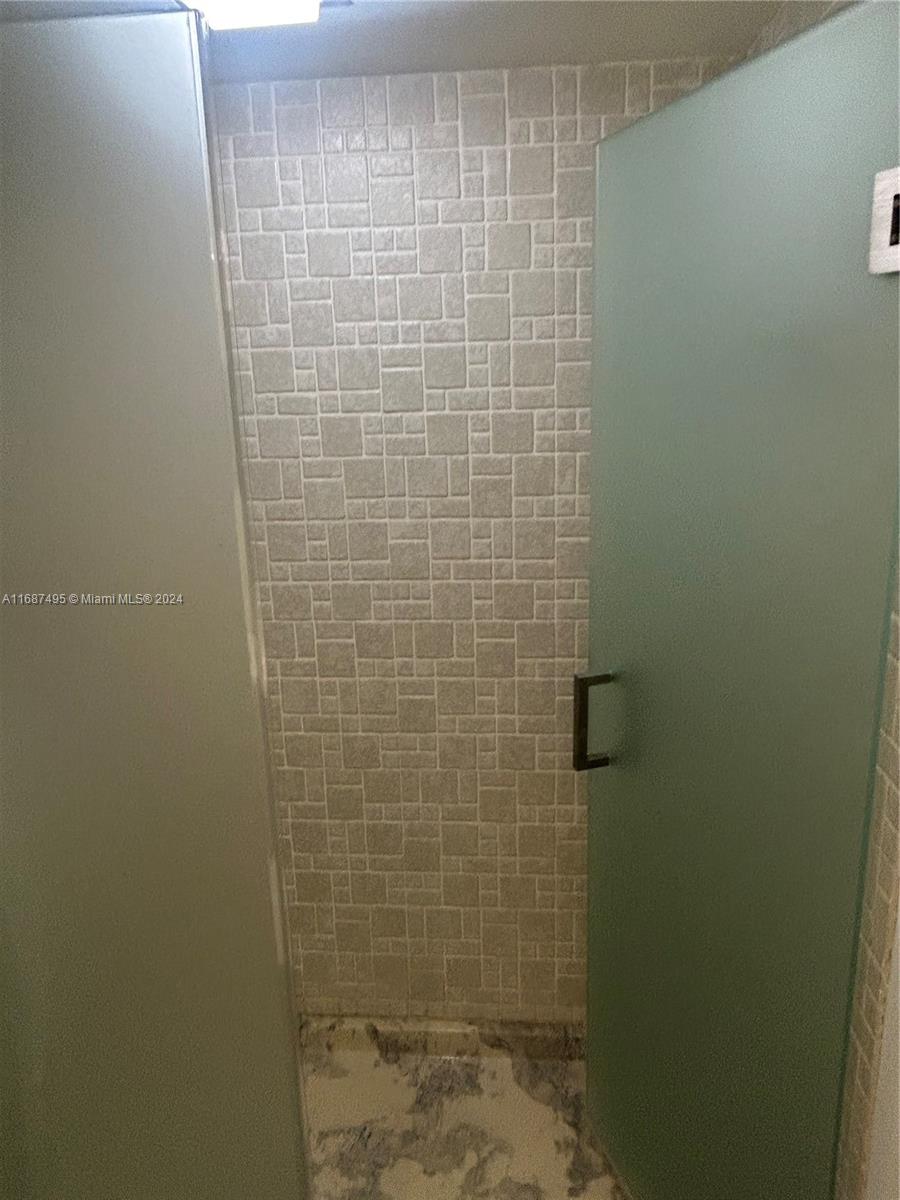 MALAGA TOWERS CONDO - Residential