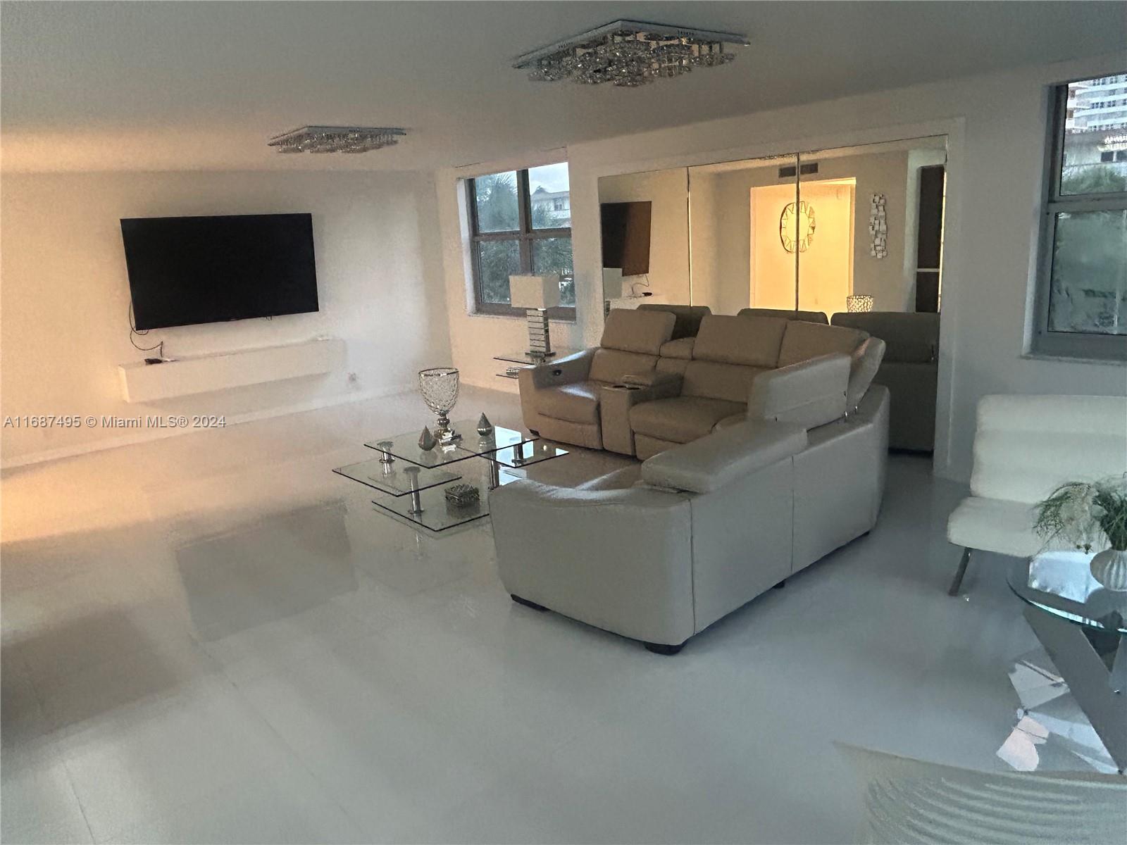 MALAGA TOWERS CONDO - Residential