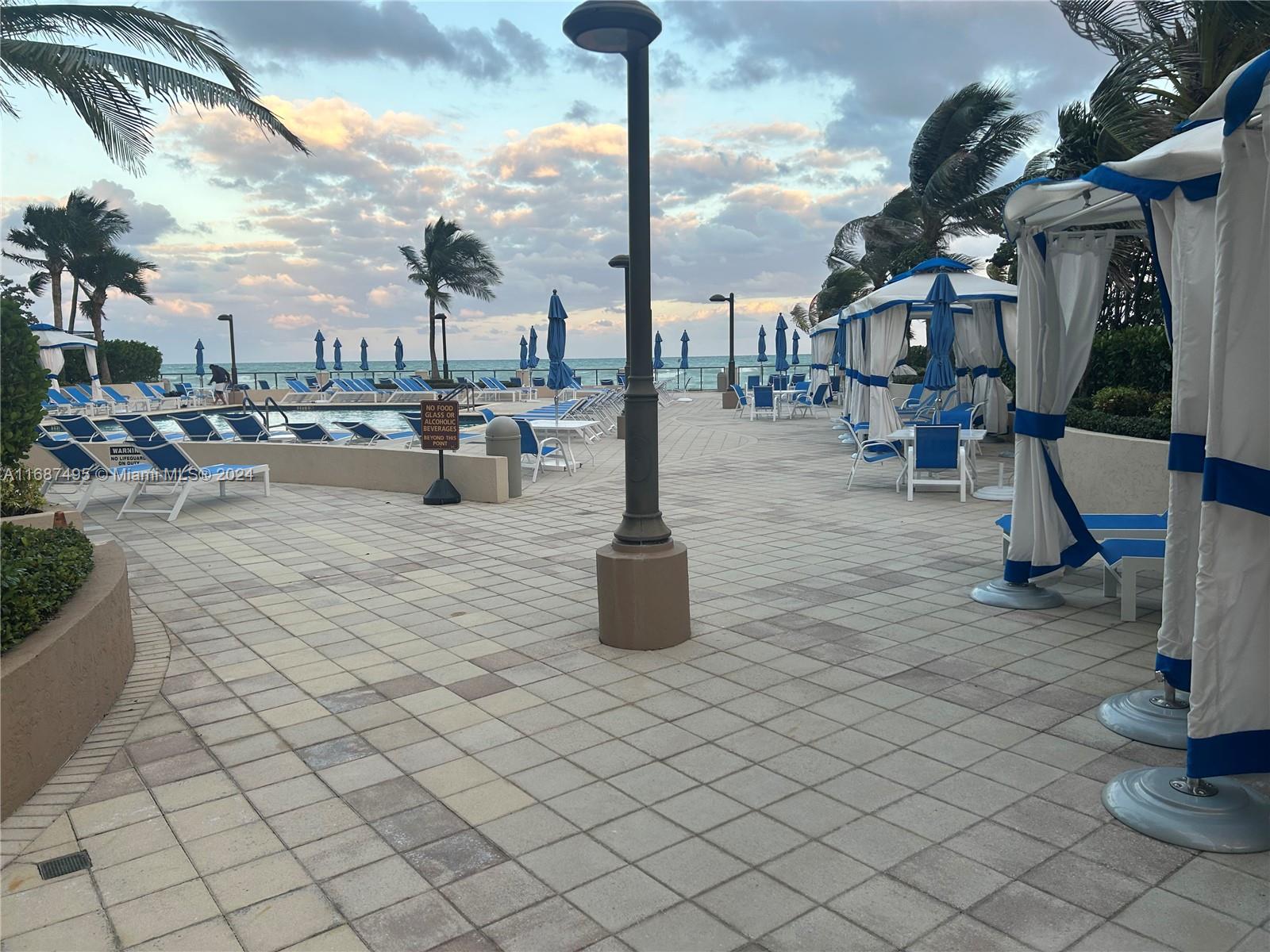 MALAGA TOWERS CONDO - Residential