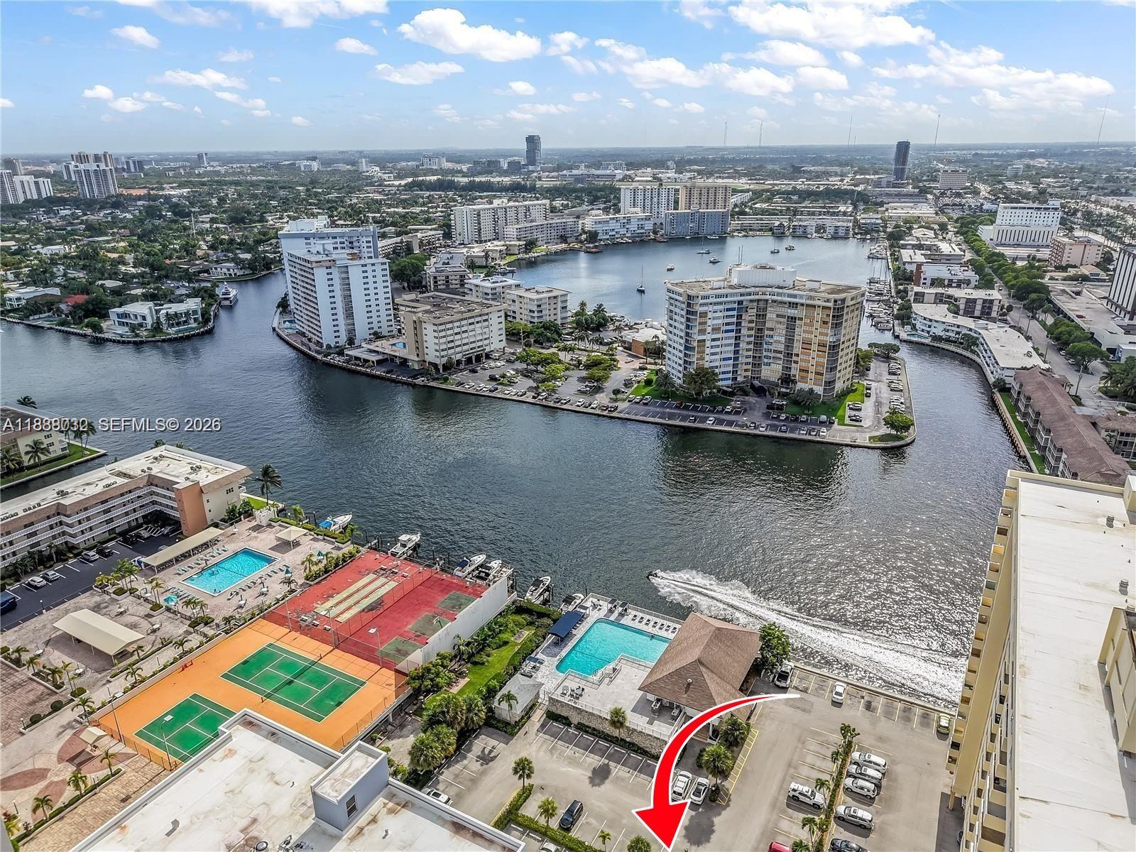 PLAZA TOWERS SOUTH CONDO - Residential