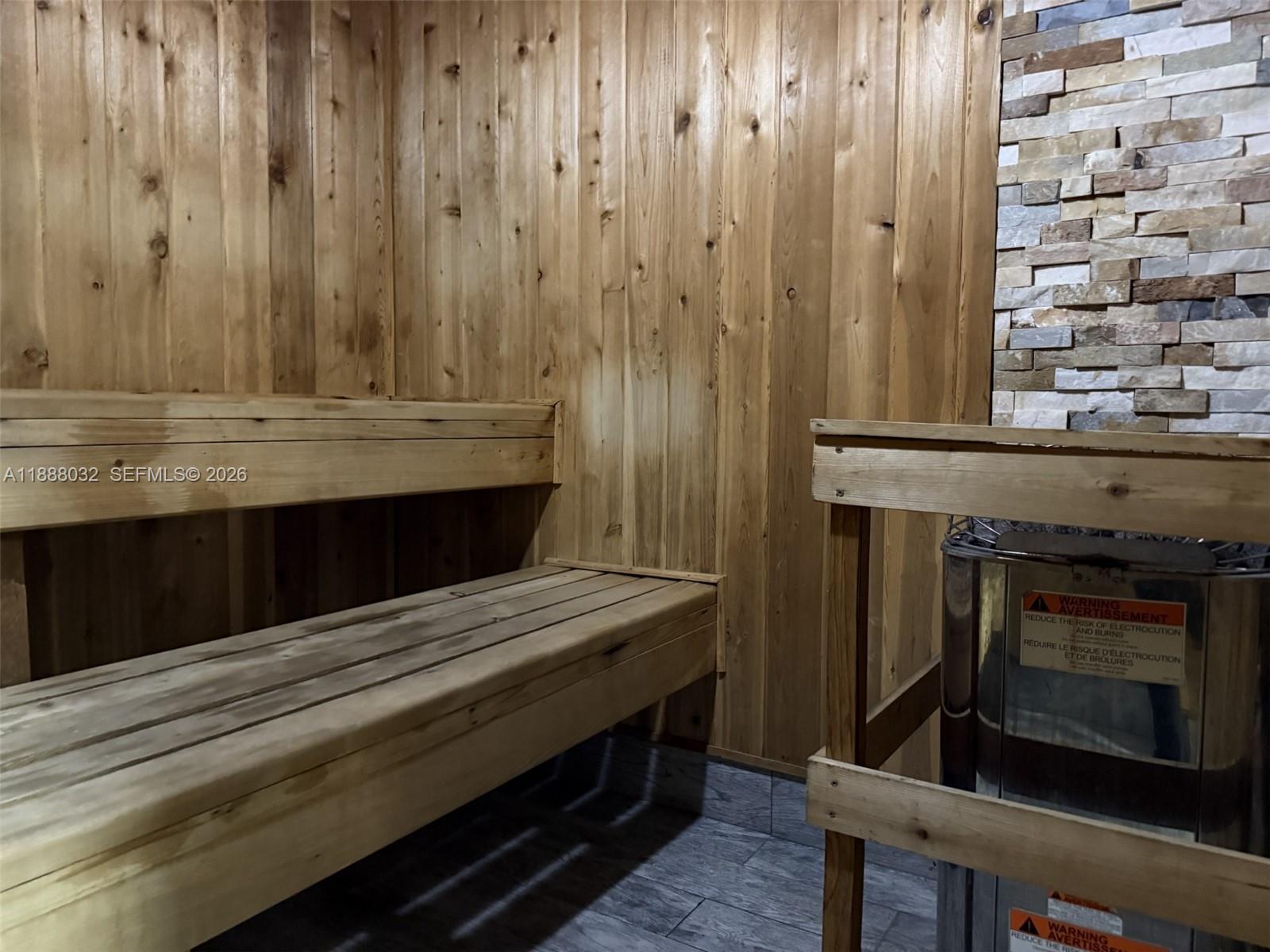 PLAZA TOWERS SOUTH CONDO - Residential