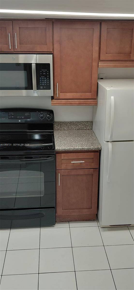 PARK EAST CONDO - Residential Lease