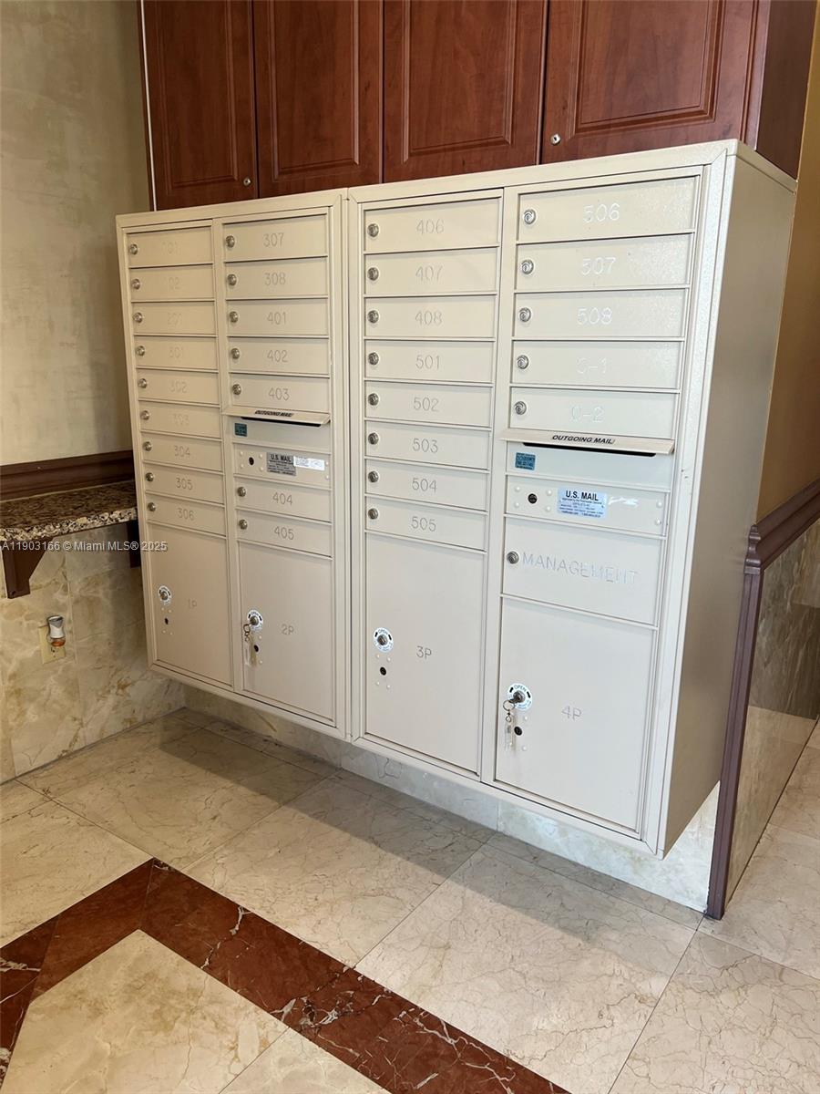 MC KENZIE SUB - Residential Lease