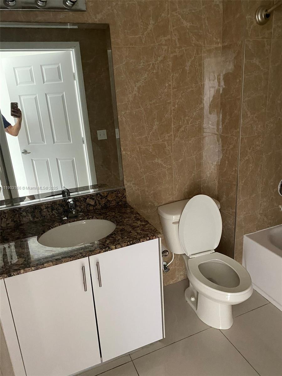 MC KENZIE SUB - Residential Lease