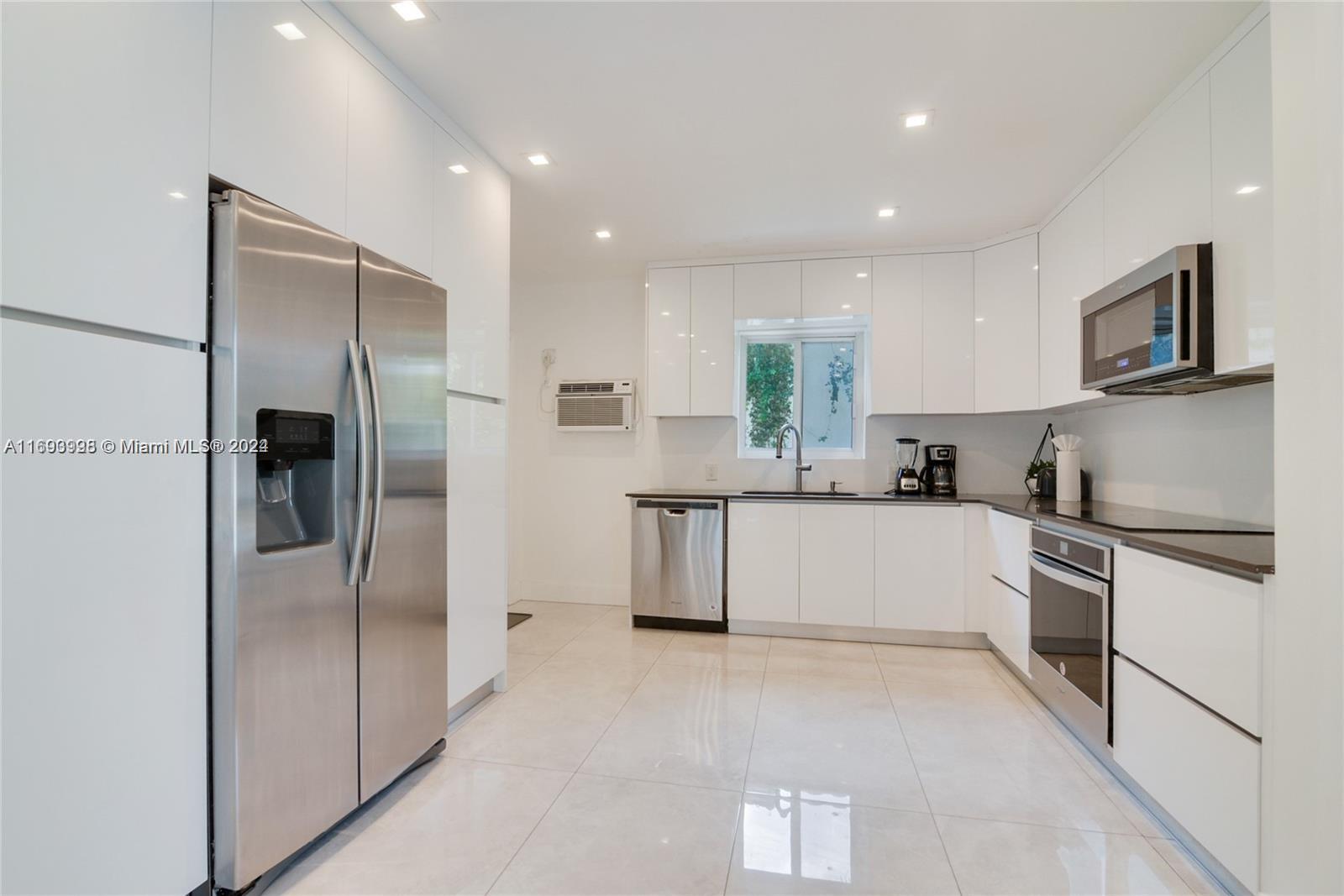 Renovated and ready to move in, large 4 bedrooms, with pool and big back yard, large kitchen, premium appliances, all bathrooms are modern and up to date. great for parties and entertainment. walking distance to Schools and house of worship, 5 min to Aventura mall. easy to show.