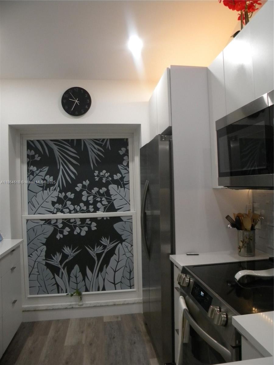 TRADEWINDS AT DOS LAGOS C - Residential
