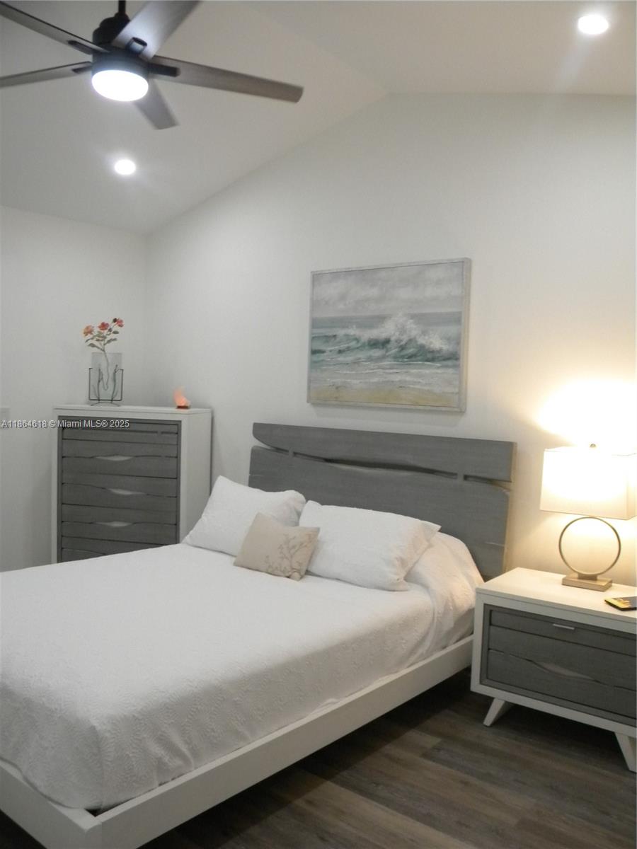 TRADEWINDS AT DOS LAGOS C - Residential