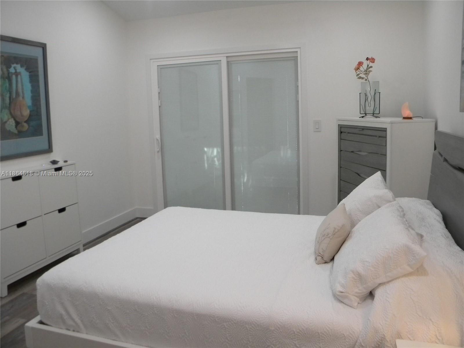 TRADEWINDS AT DOS LAGOS C - Residential