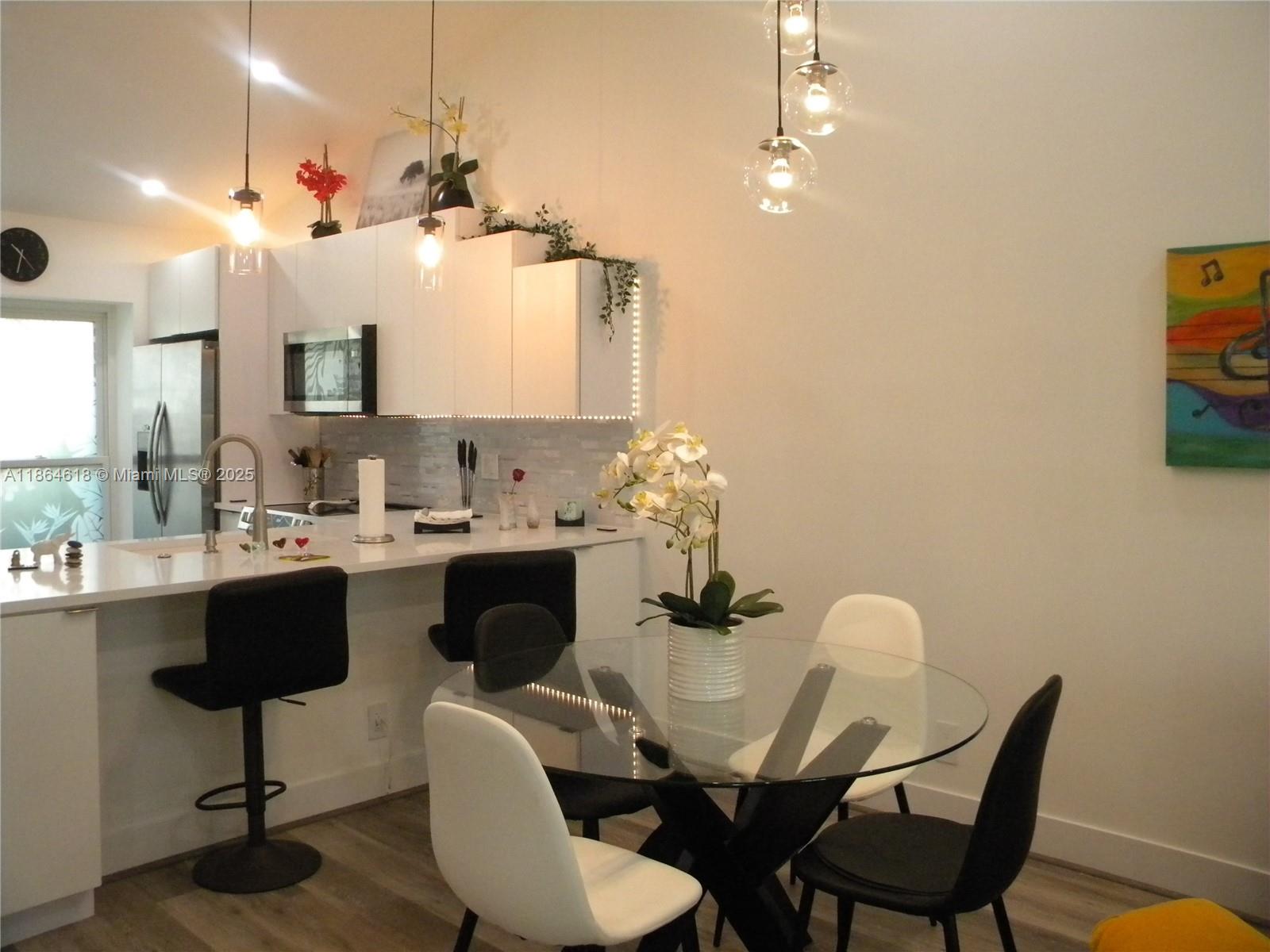 TRADEWINDS AT DOS LAGOS C - Residential