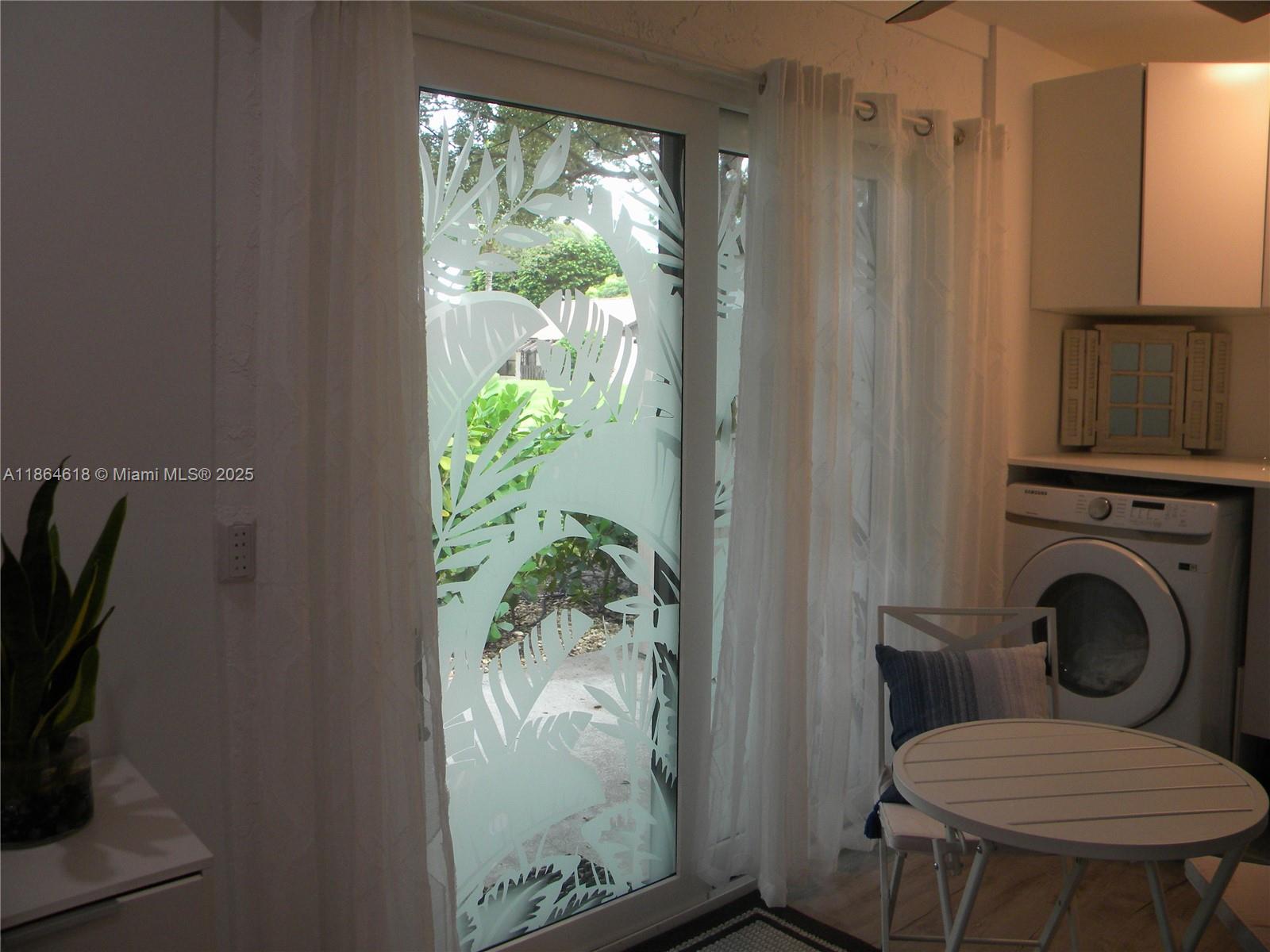 TRADEWINDS AT DOS LAGOS C - Residential